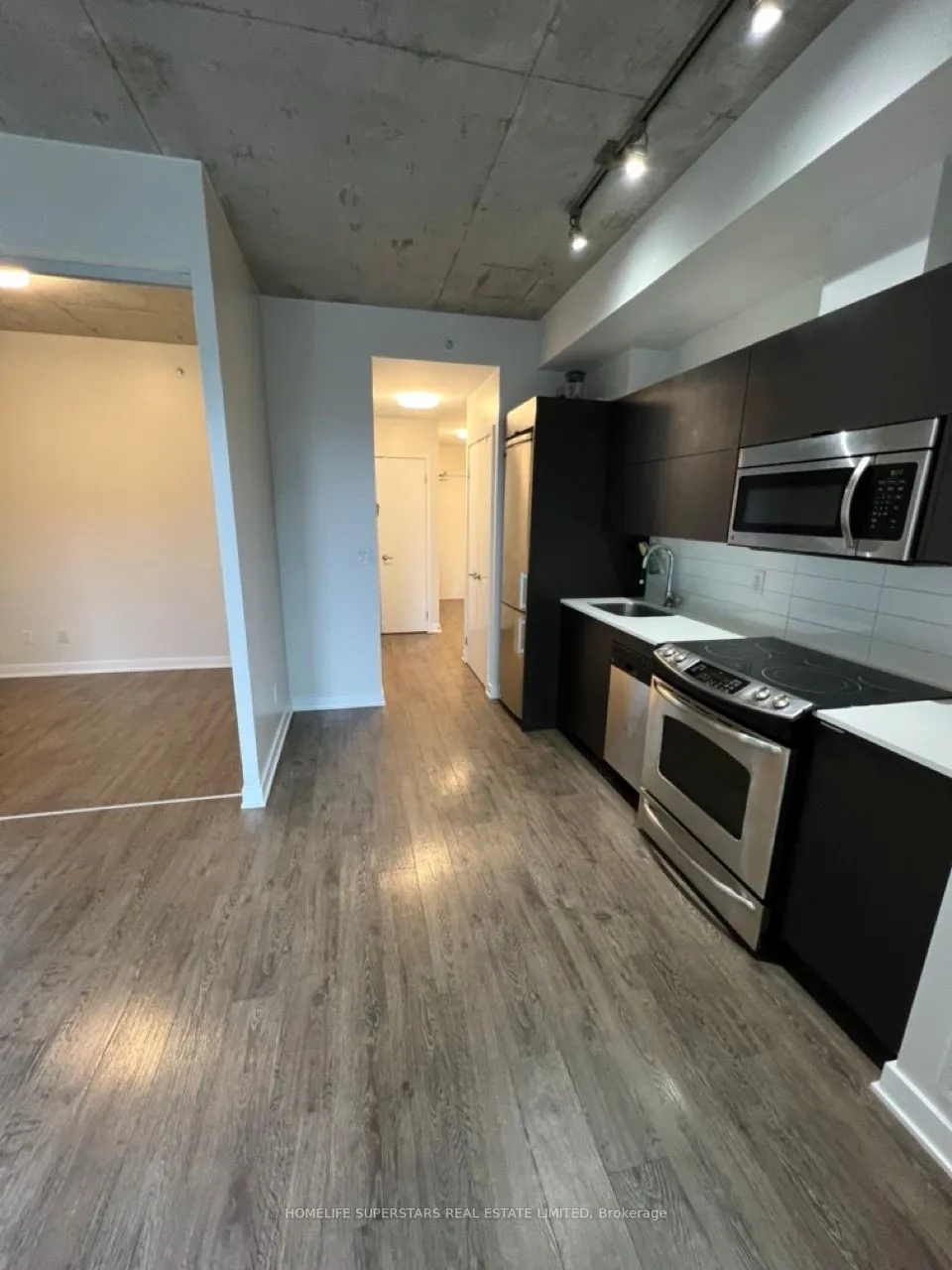 32 Camden Street, #608