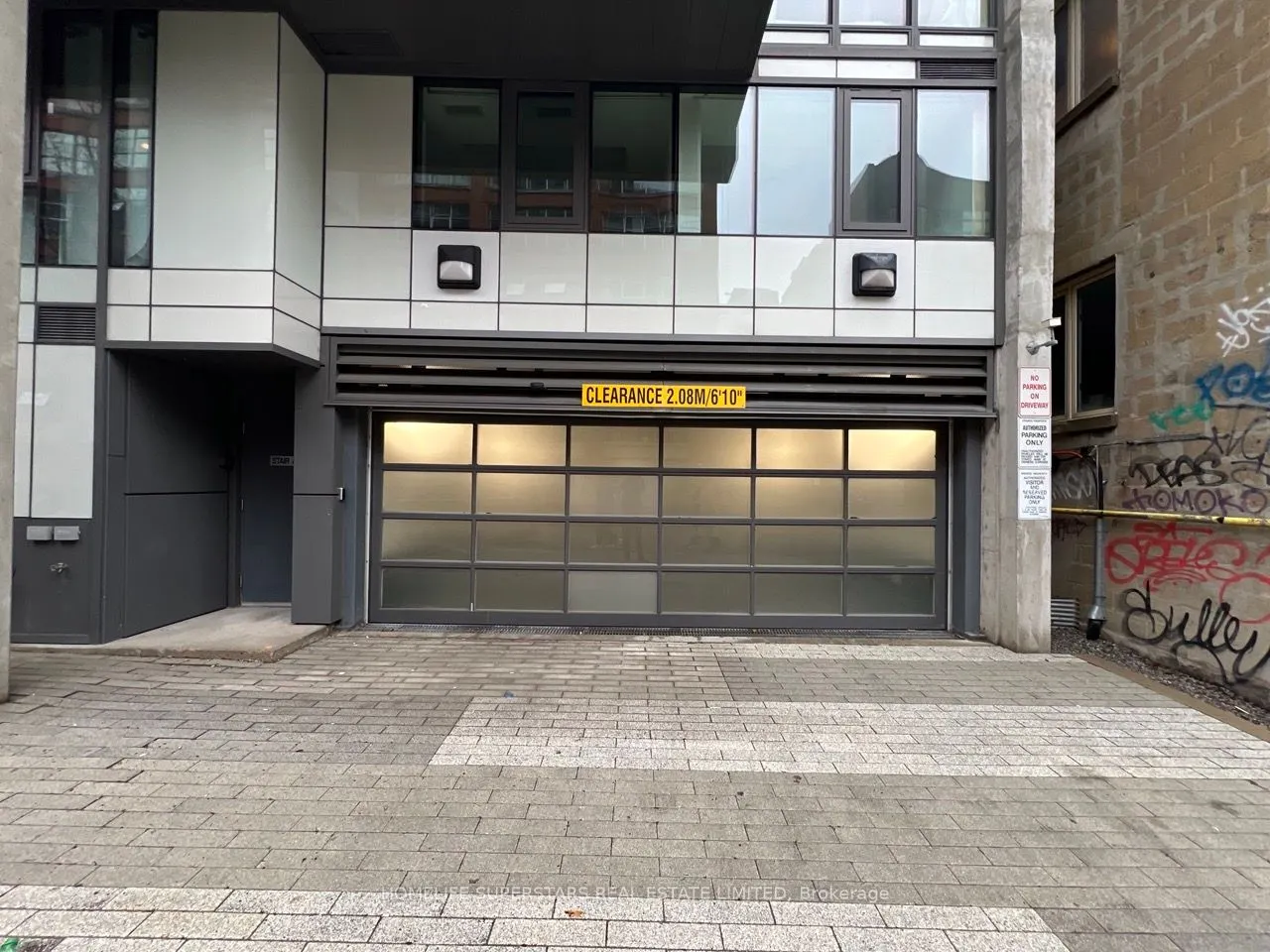 32 Camden Street, #608