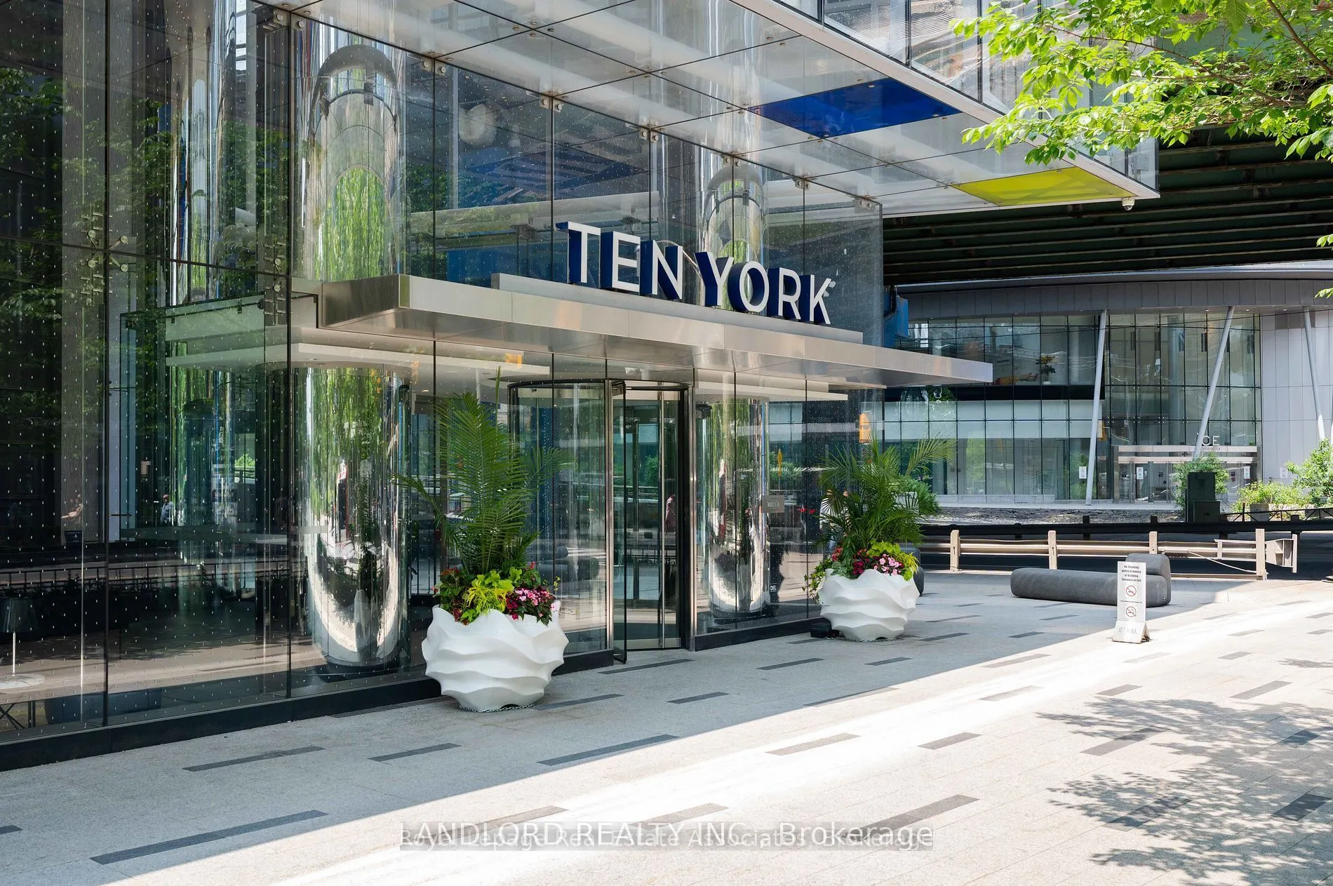10 York Street, #2410