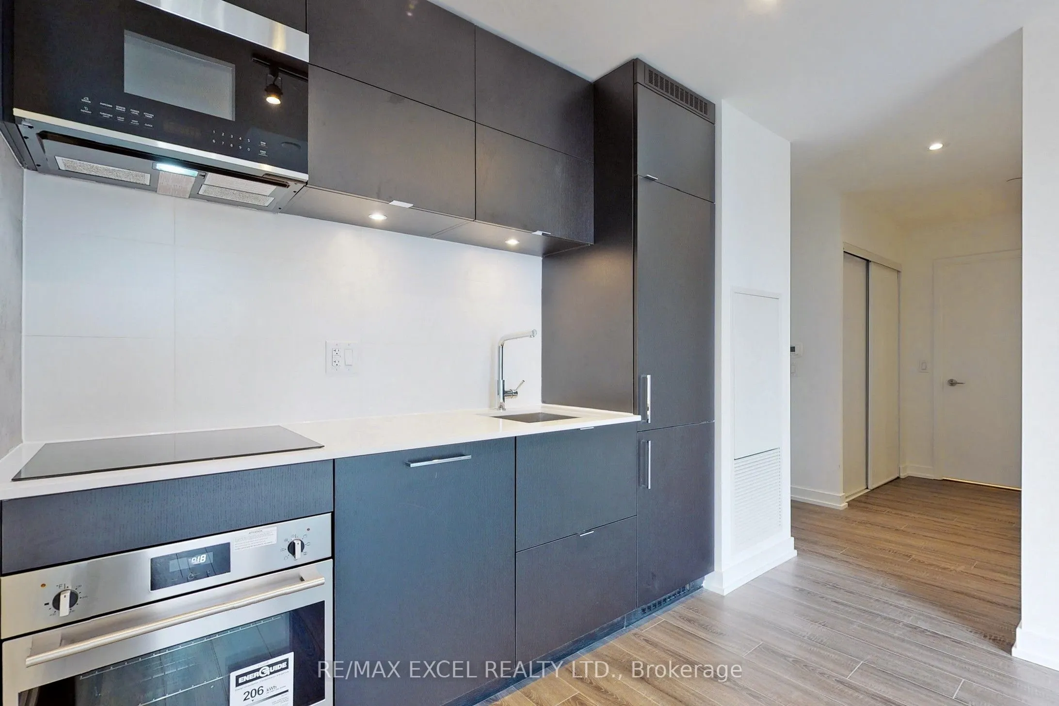 20 Edward Street, #1720