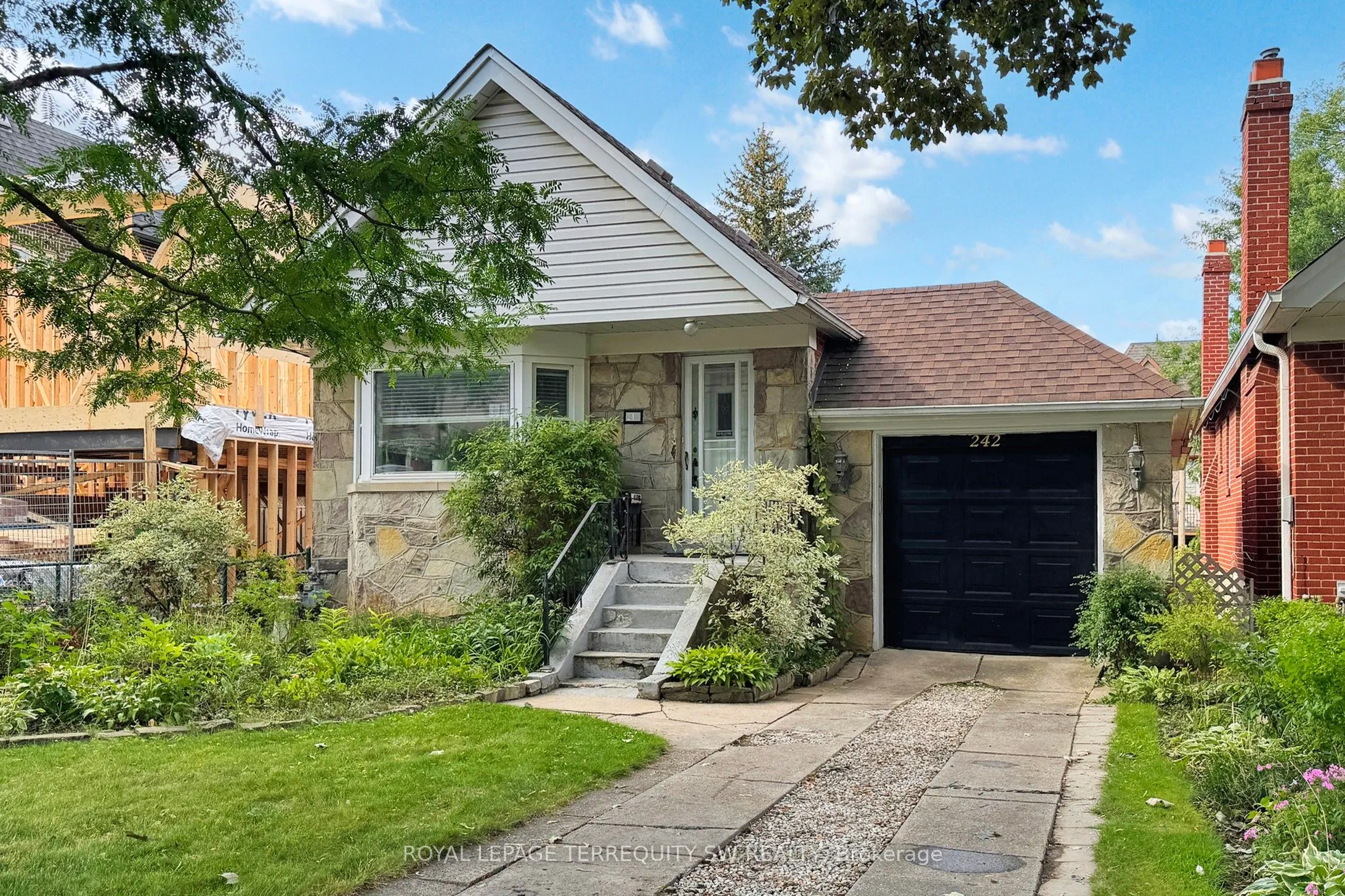 242 Joicey Boulevard