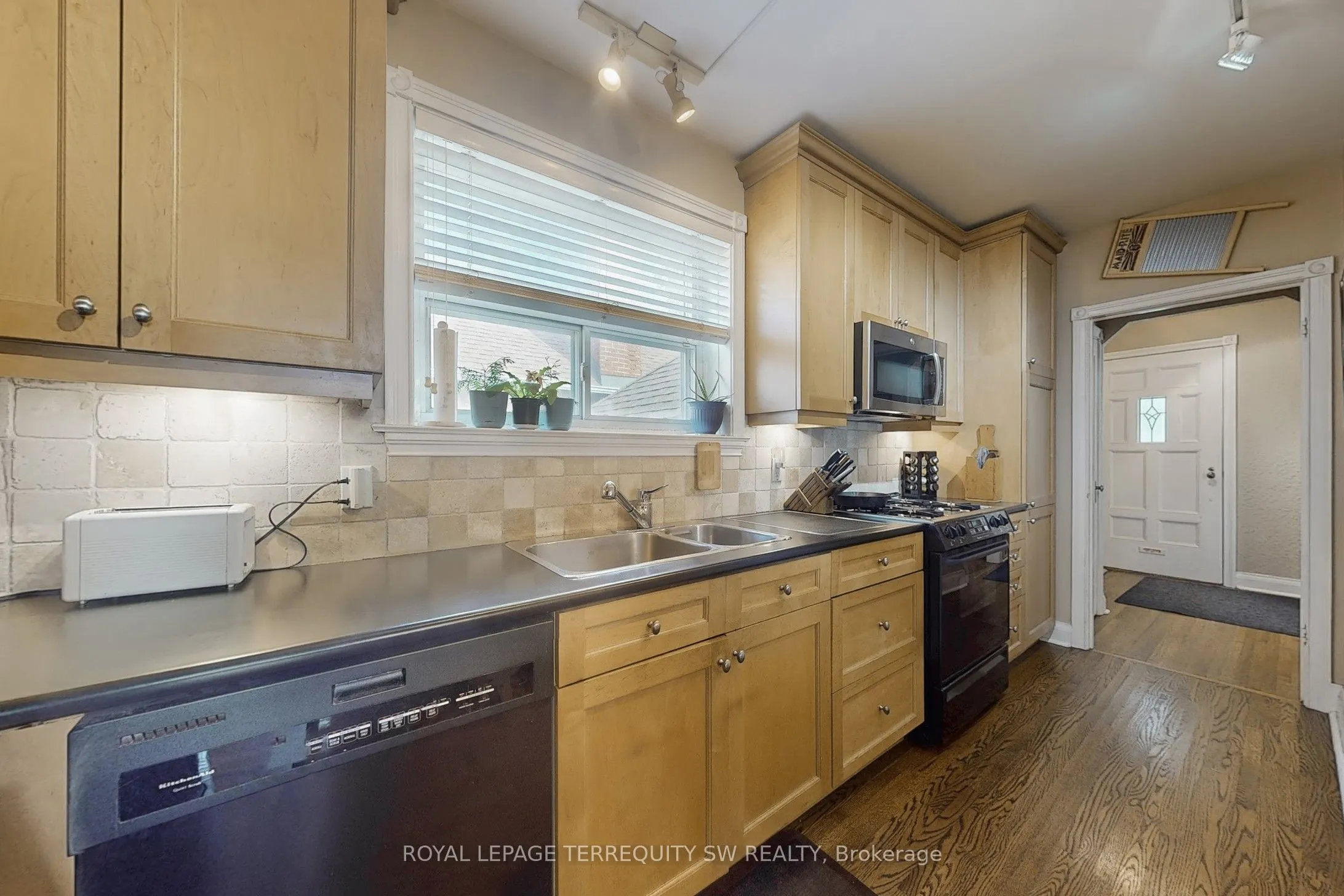 242 Joicey Boulevard