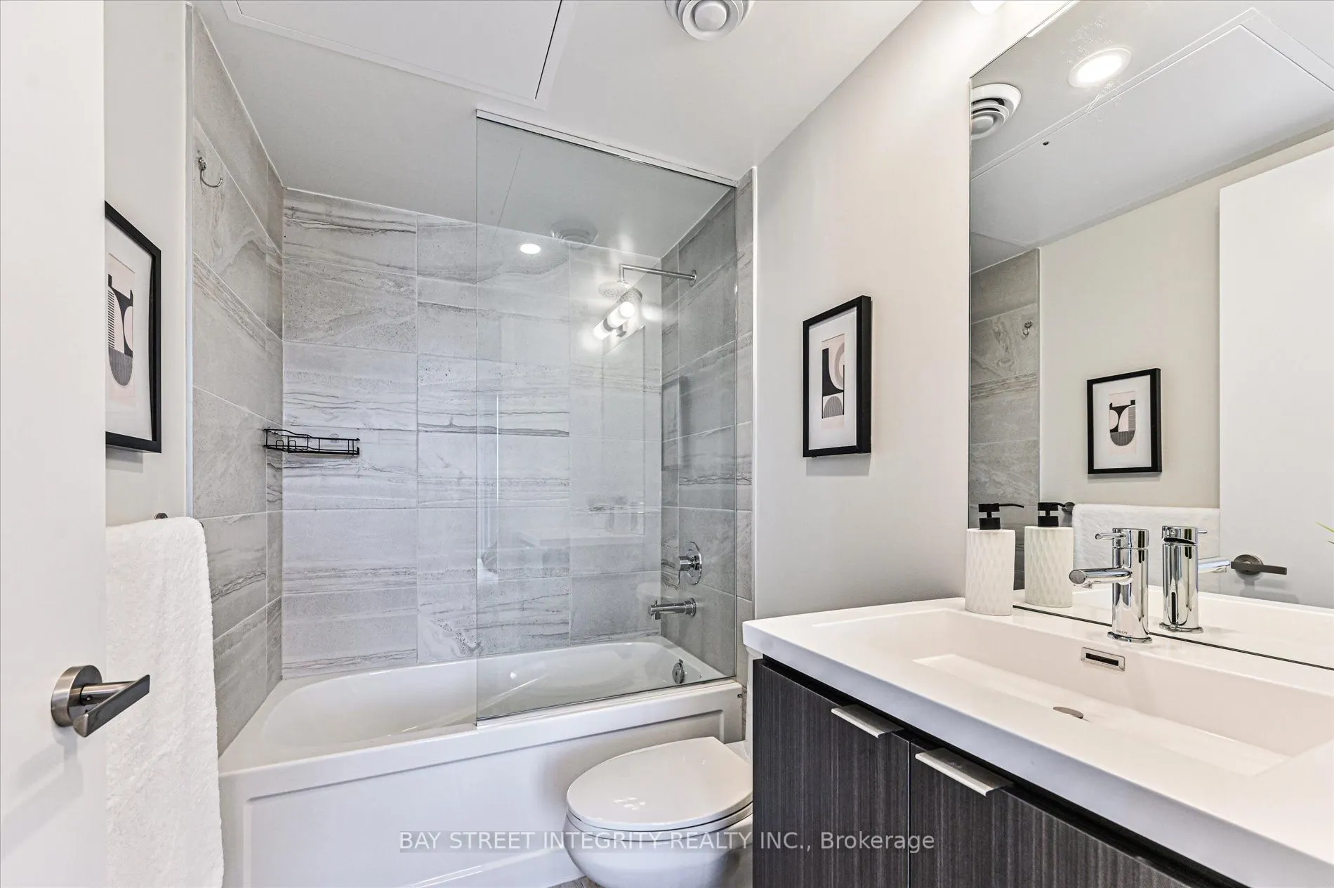 55 Cooper Street, #4011