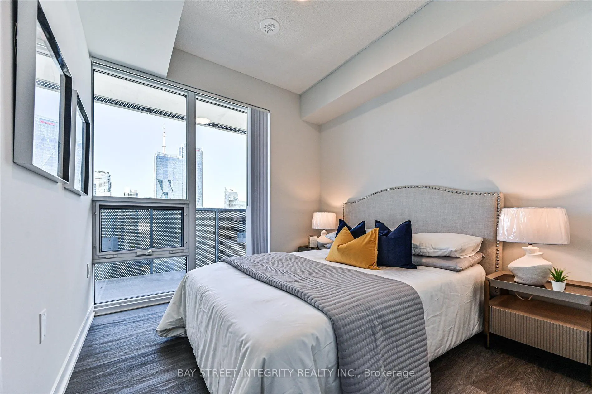 55 Cooper Street, #4011
