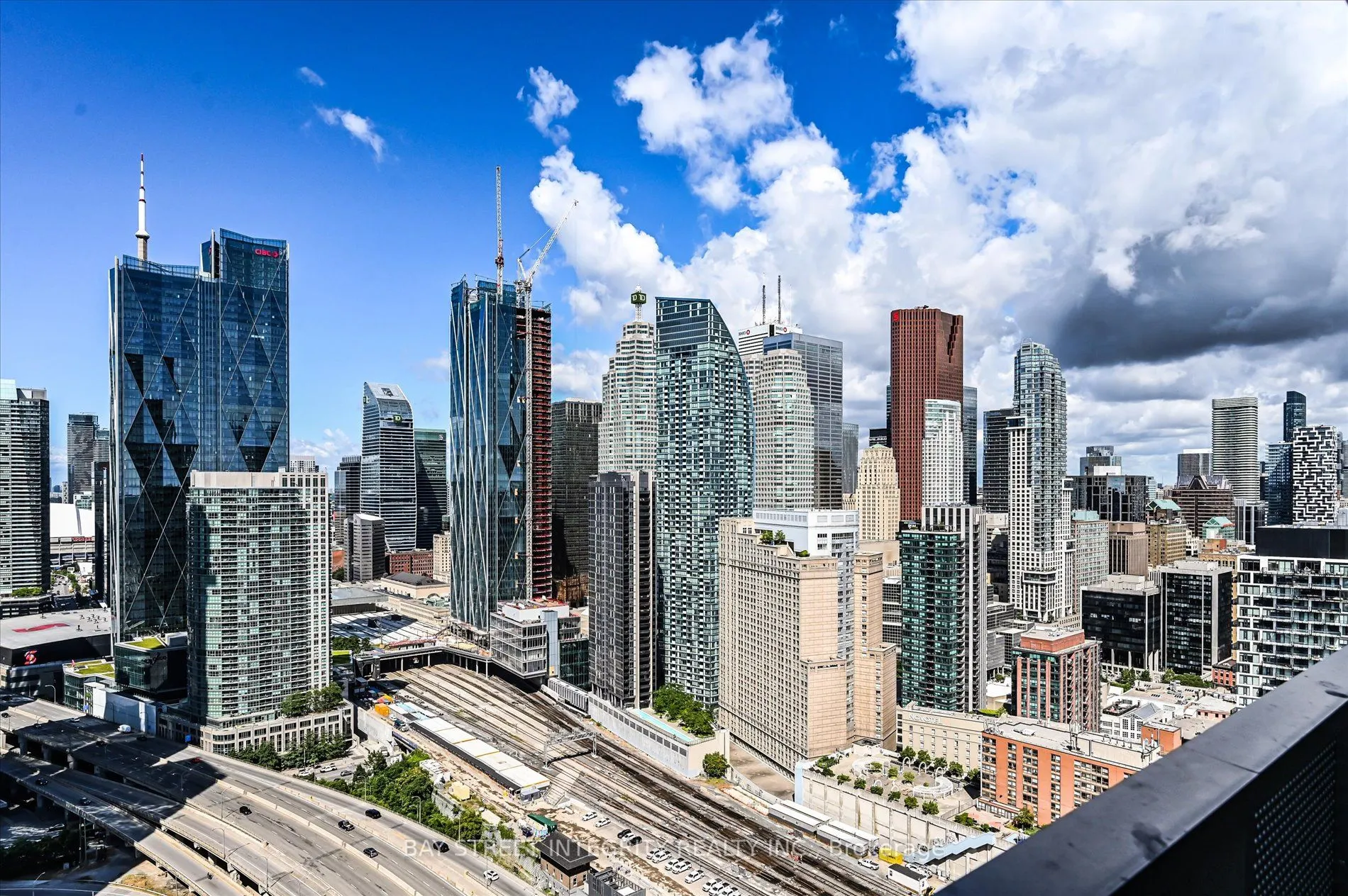 55 Cooper Street, #4011