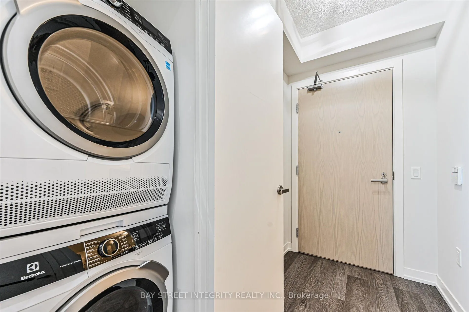 55 Cooper Street, #4011