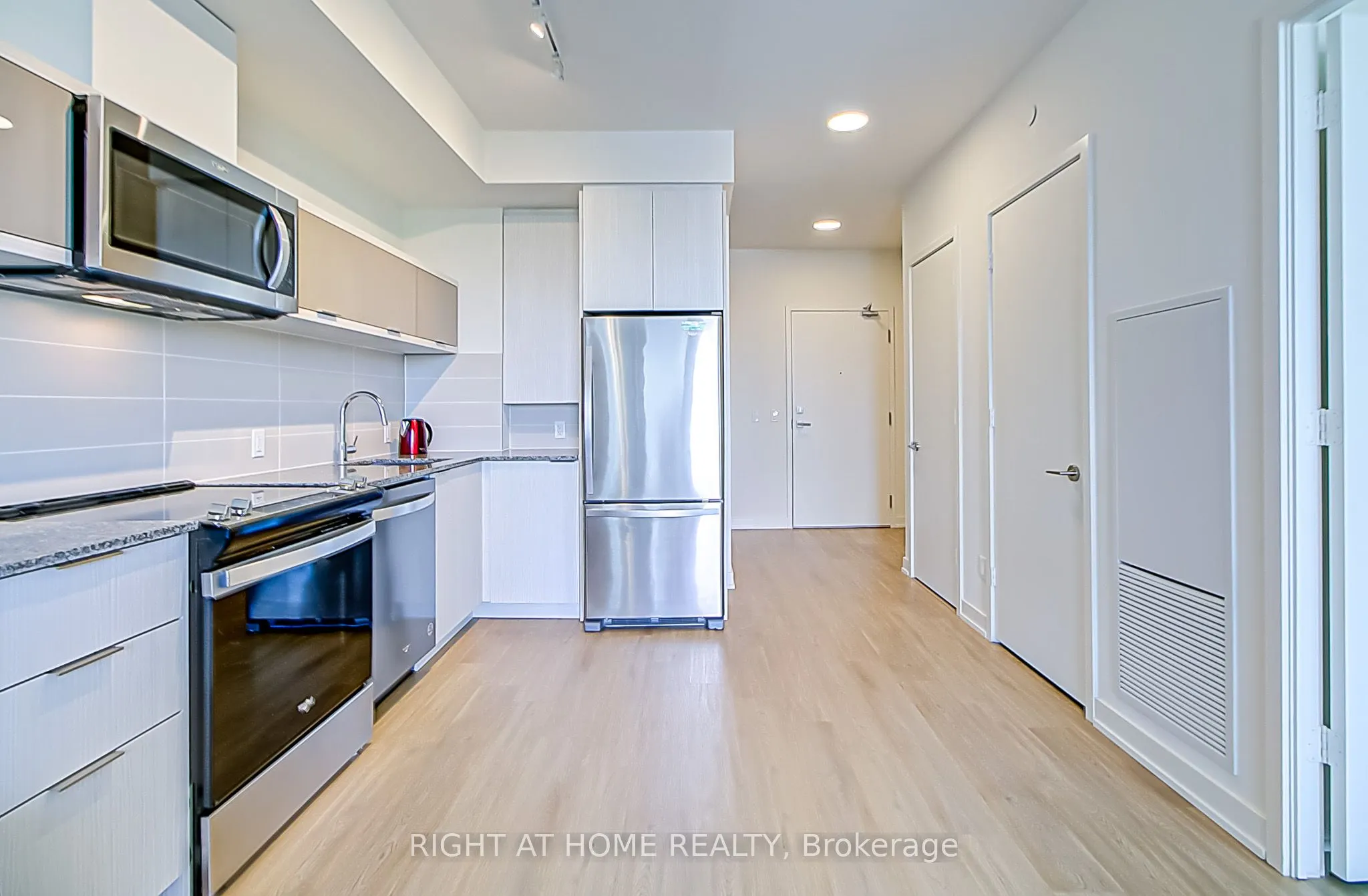 10 Deerlick Court, #1107
