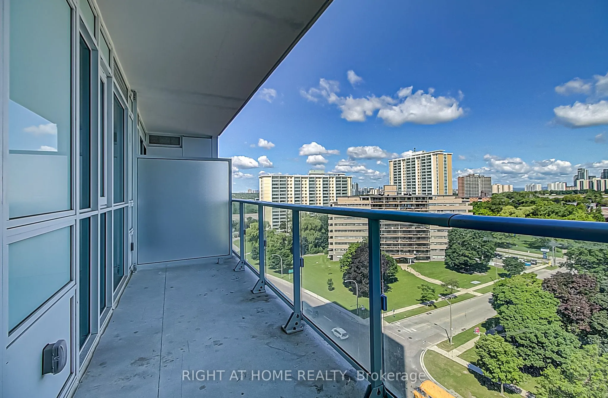 10 Deerlick Court, #1107
