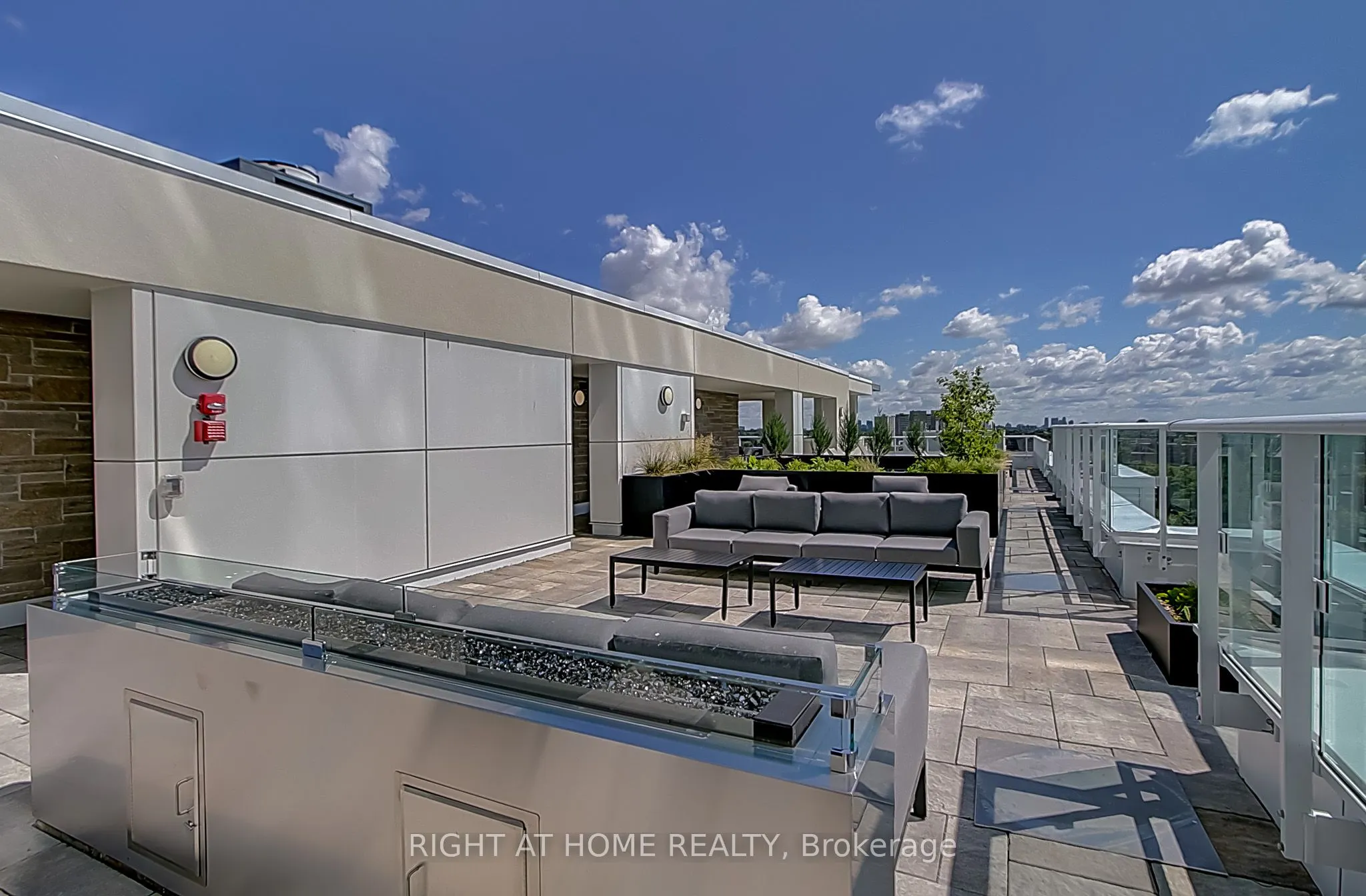 10 Deerlick Court, #1107