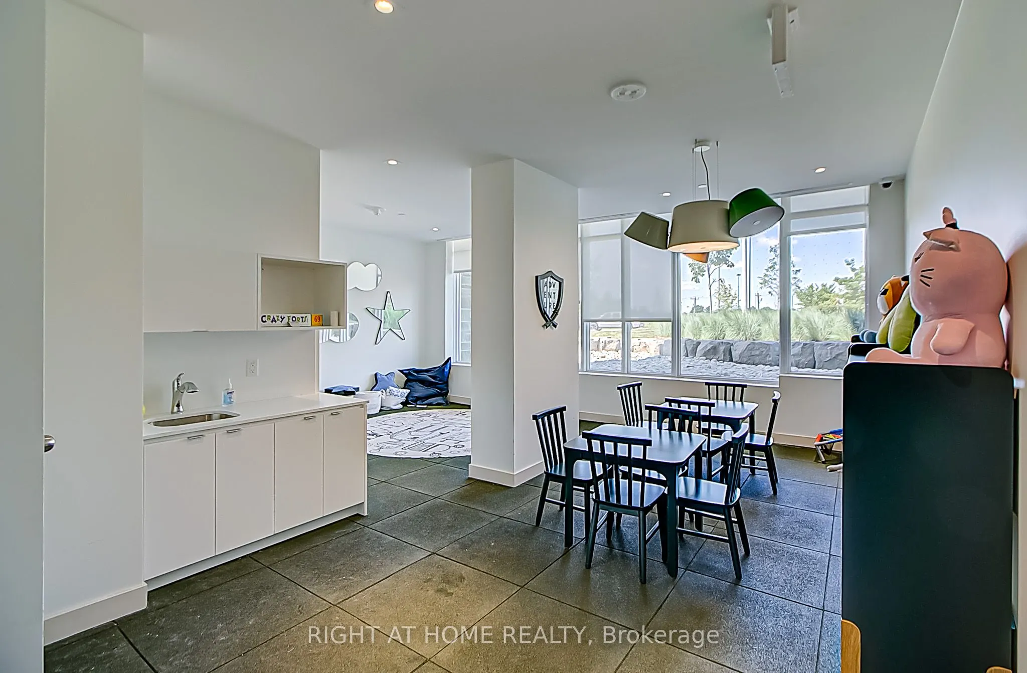 10 Deerlick Court, #1107