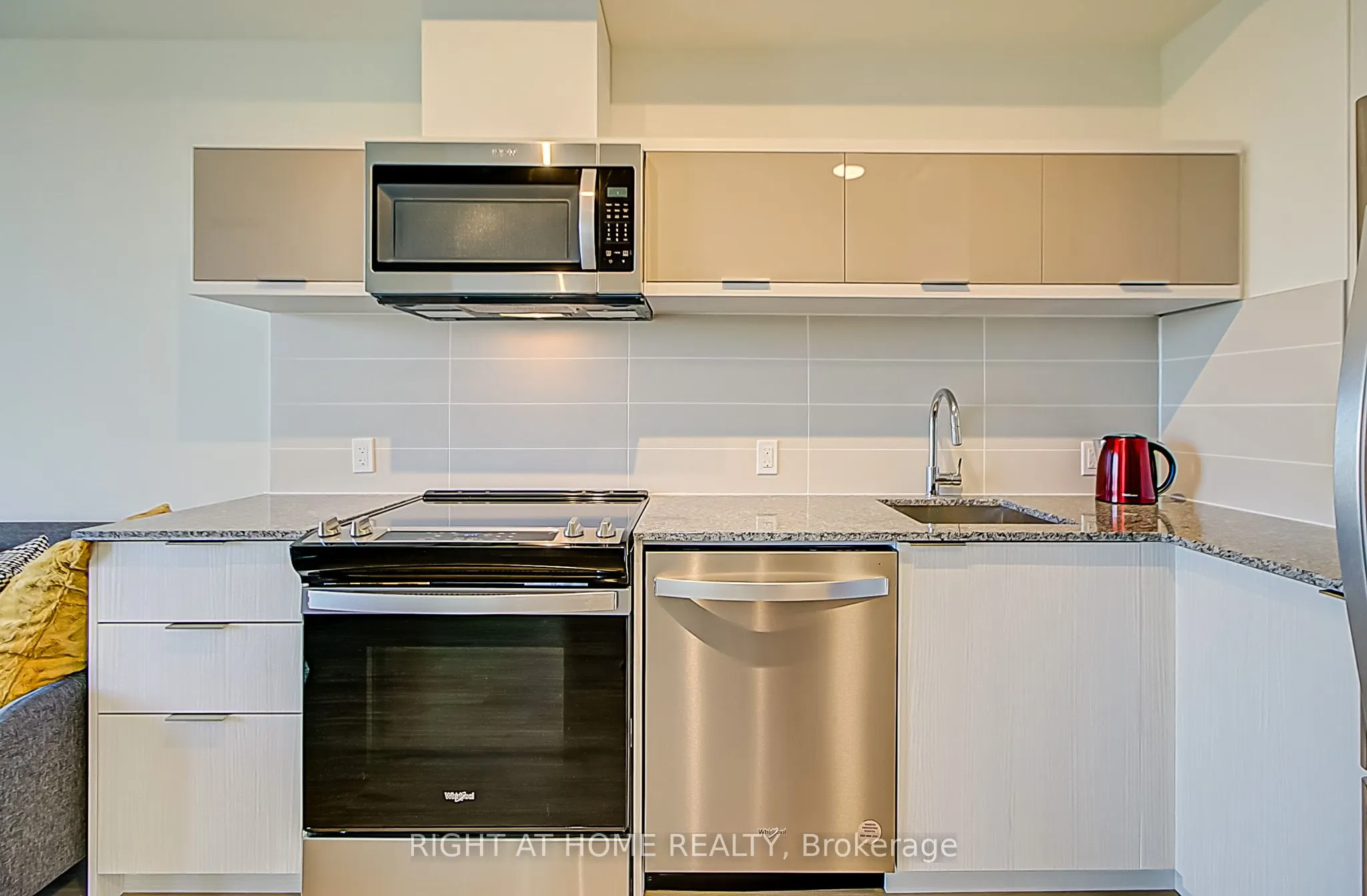 10 Deerlick Court, #1107