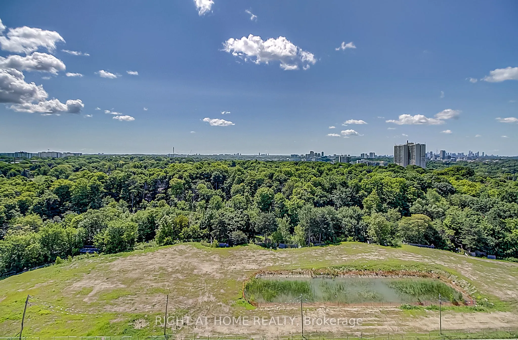 10 Deerlick Court, #1107