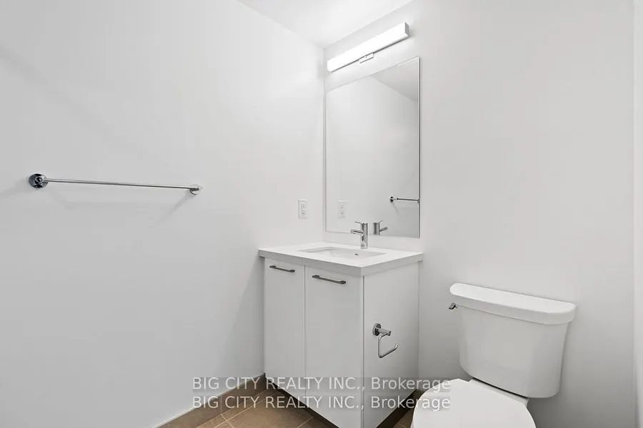 33 Frederick Todd Way, #909