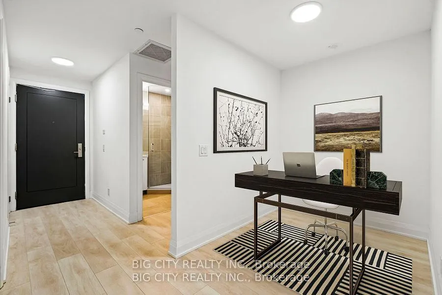 33 Frederick Todd Way, #909