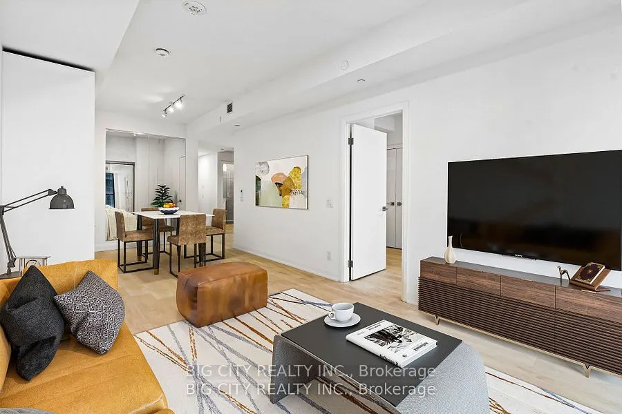 33 Frederick Todd Way, #909