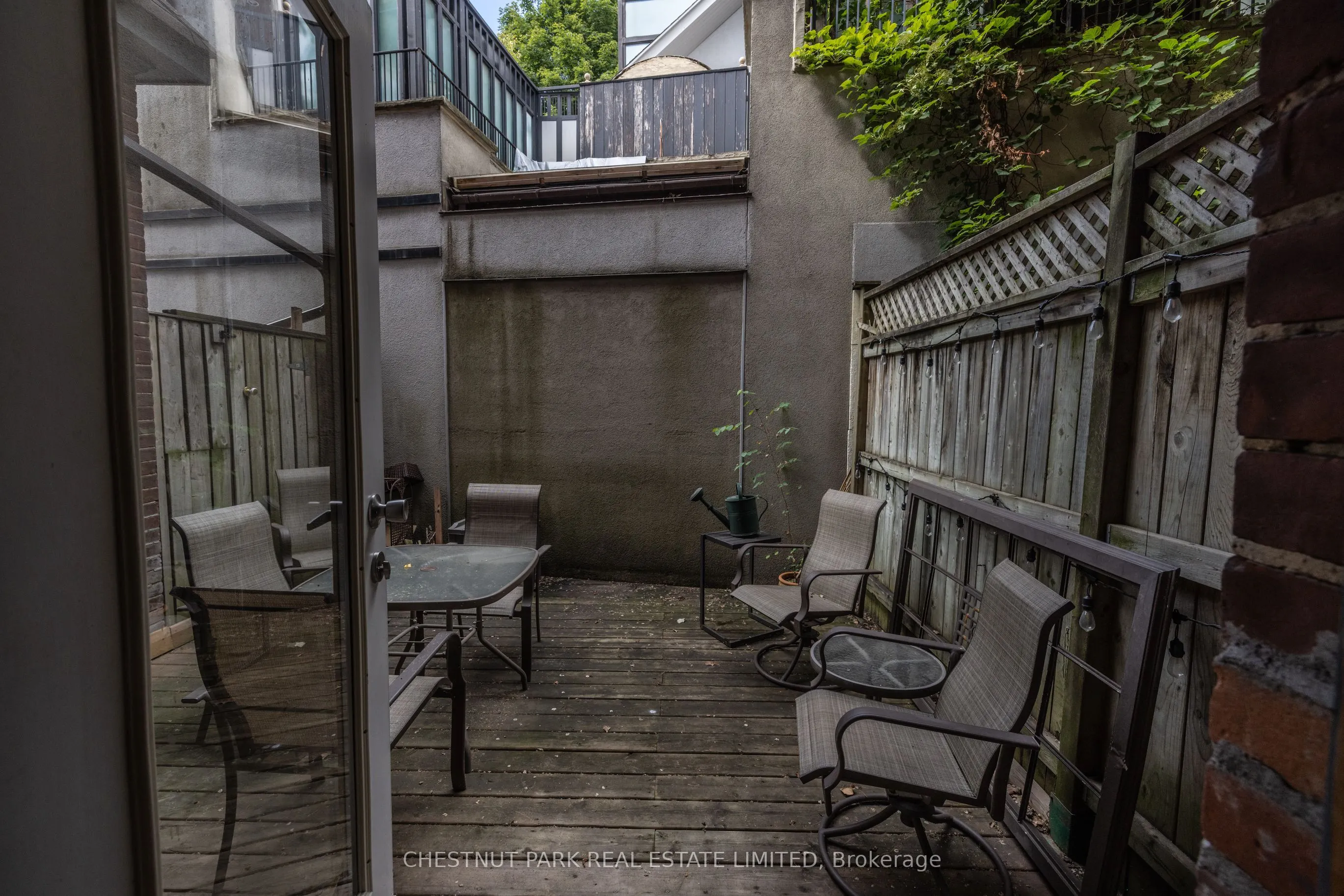 4 Maple Avenue
