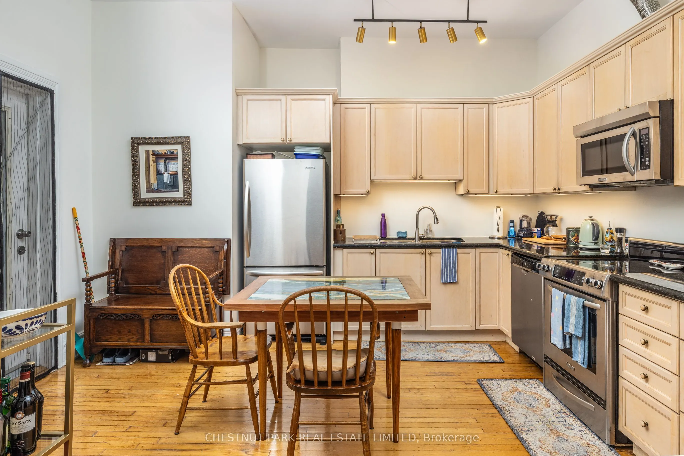 4 Maple Avenue