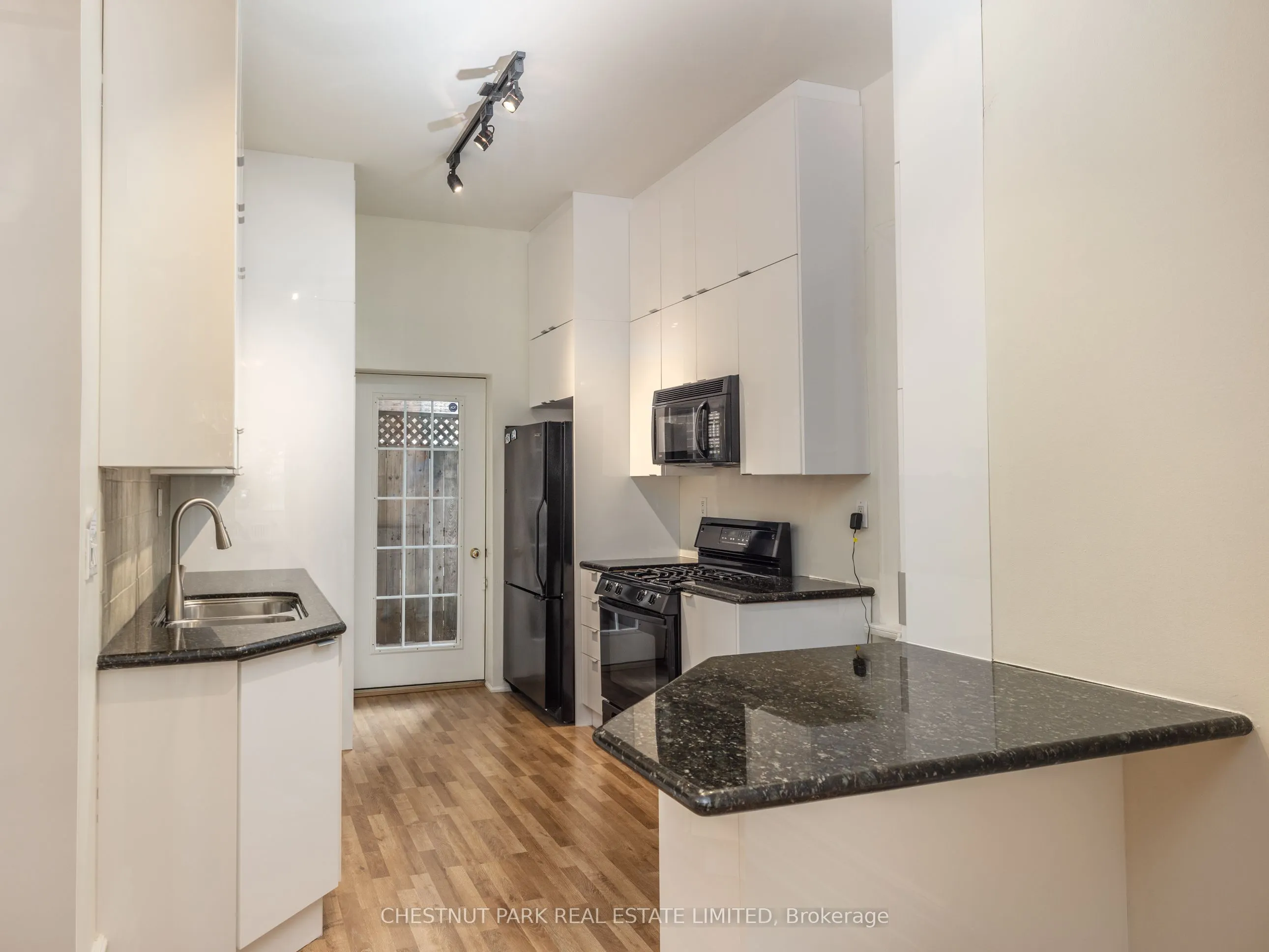 4 Maple Avenue