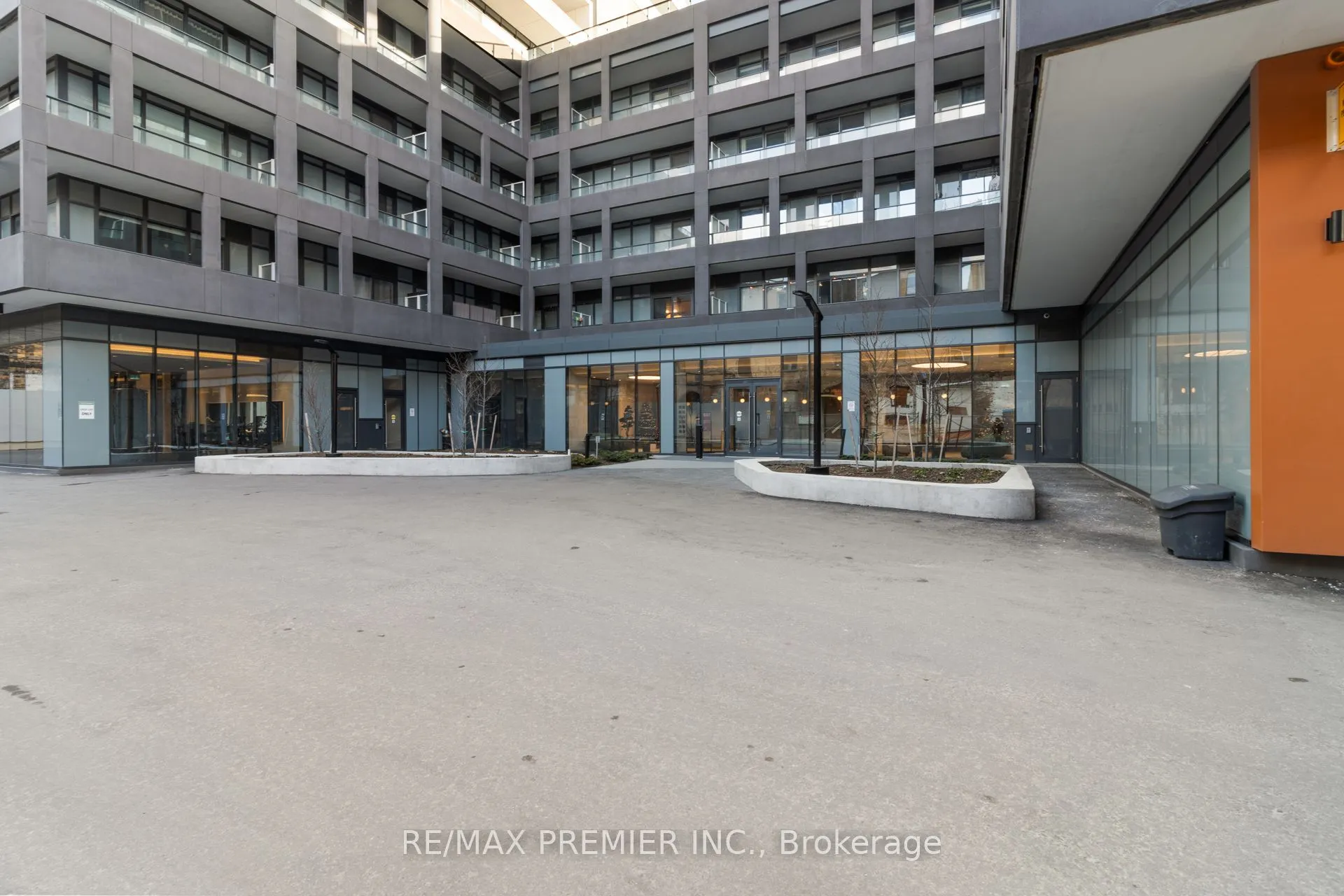 9 Tecumseth Street, #308