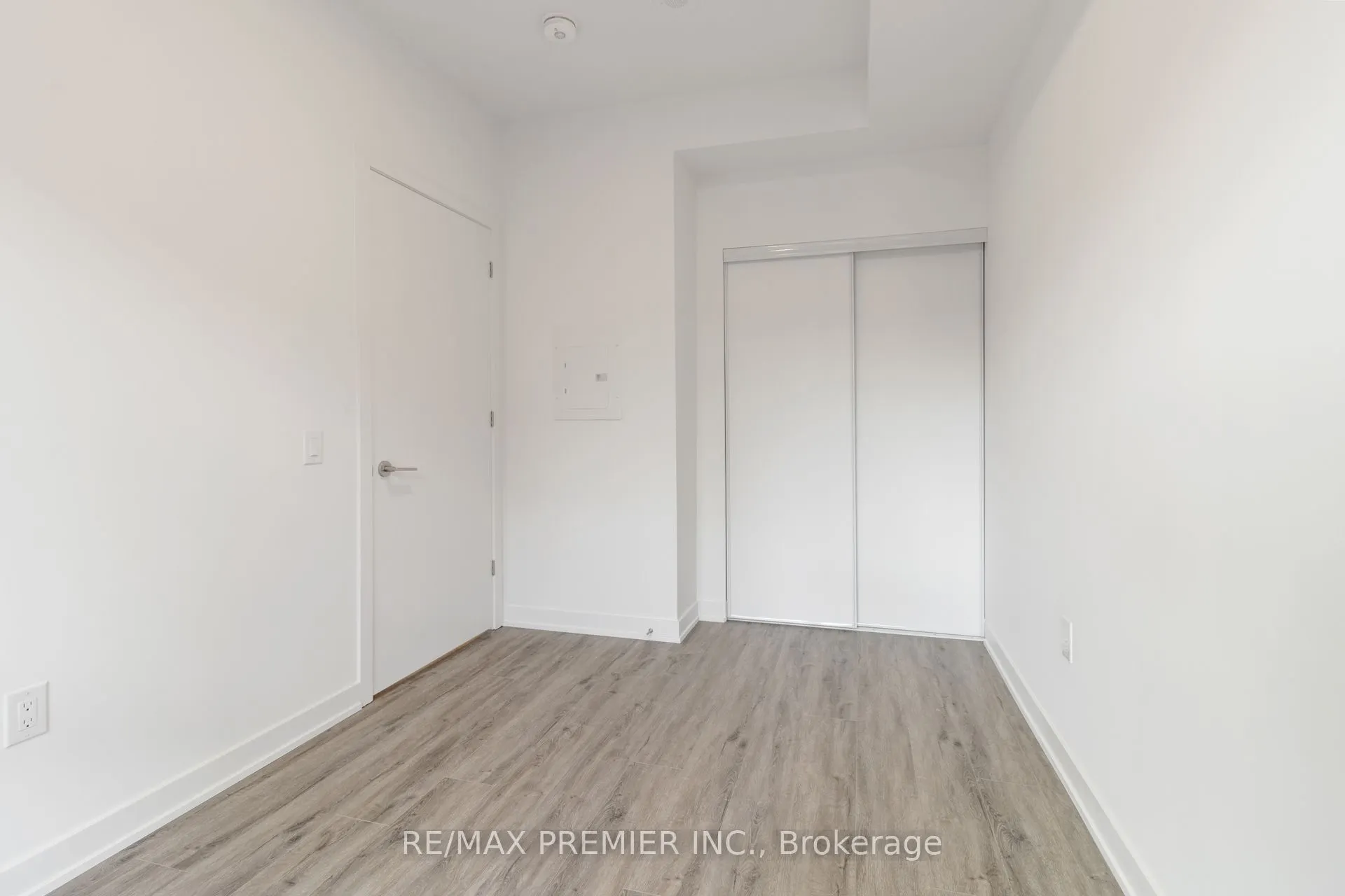 9 Tecumseth Street, #308