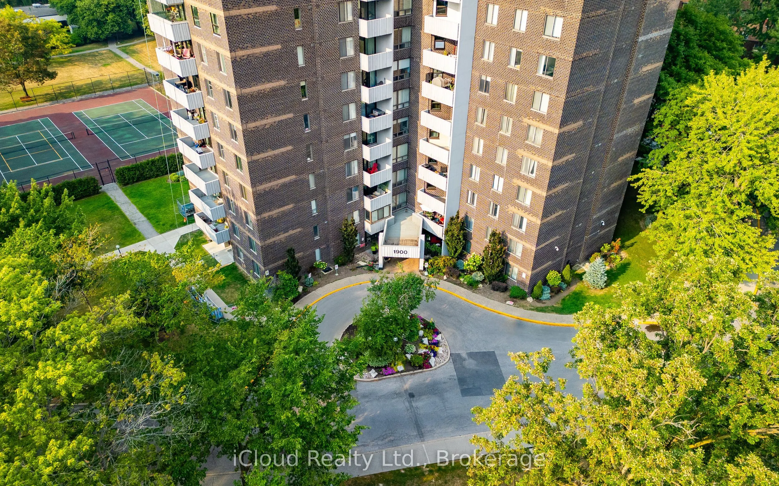 1900 Sheppard Avenue E, #504