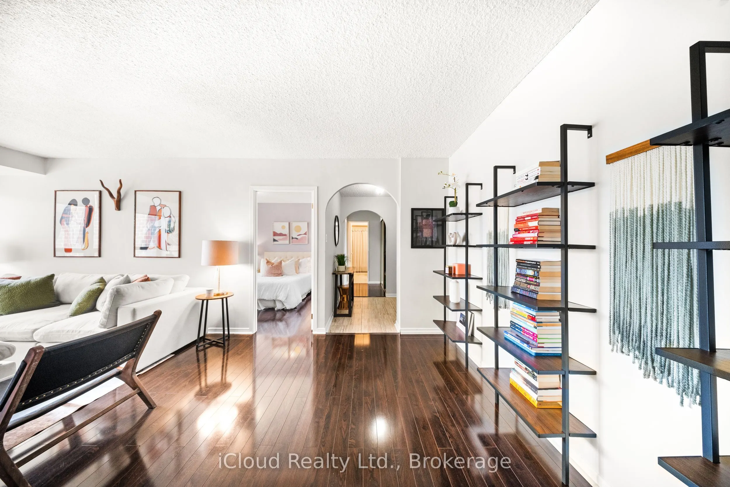 1900 Sheppard Avenue E, #504