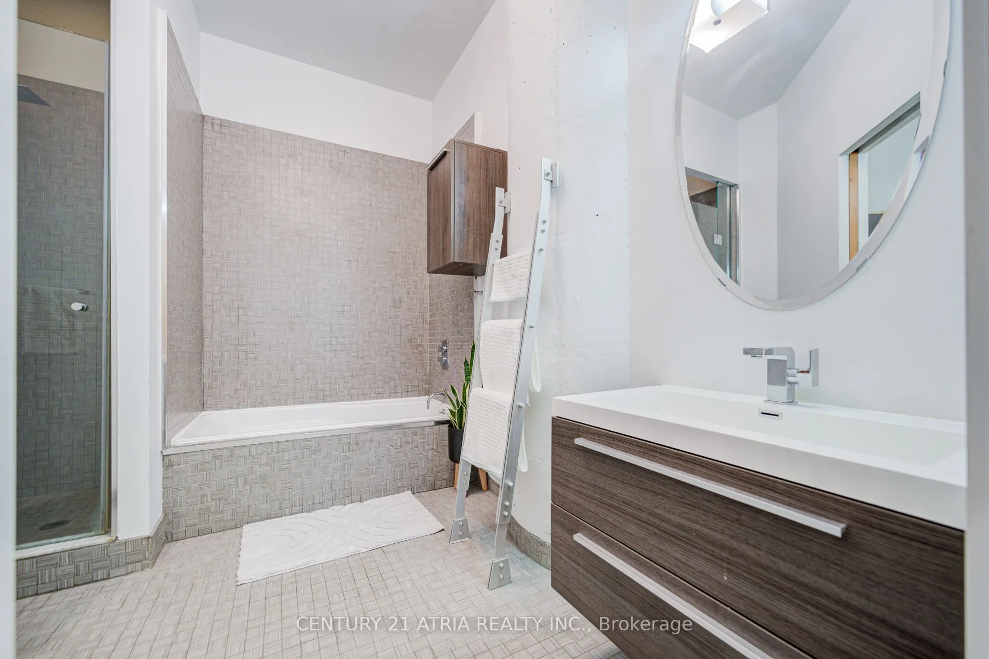 155 Dalhousie Street W, #508