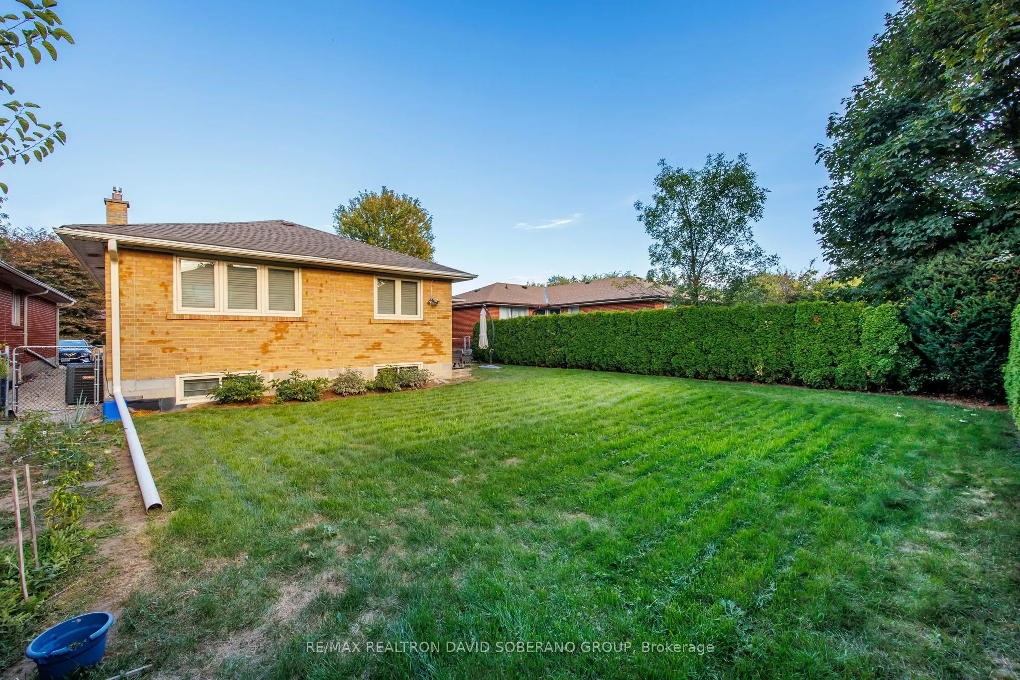122 Collinson Boulevard