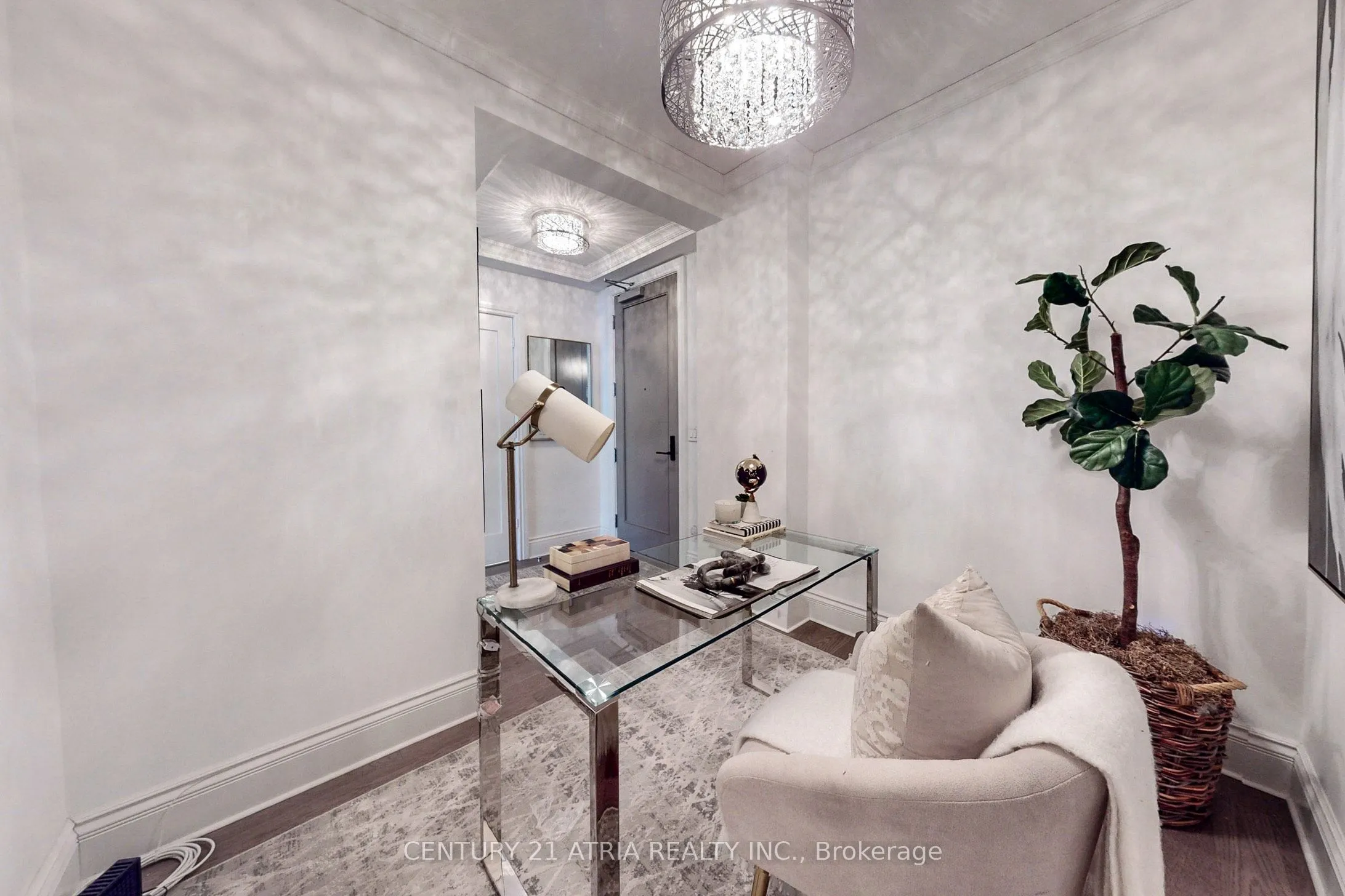 128 Pears Avenue, #305