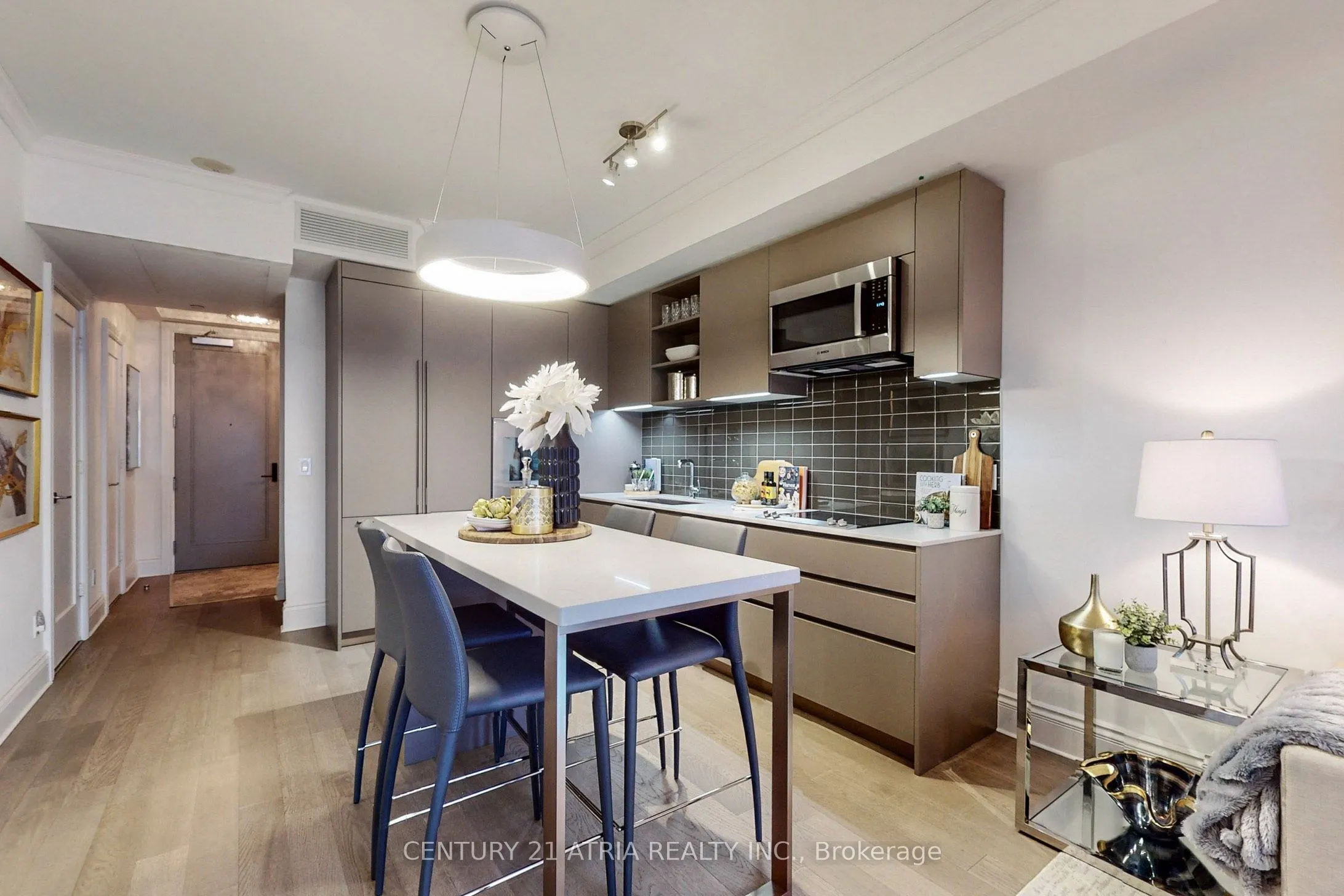 128 Pears Avenue, #305