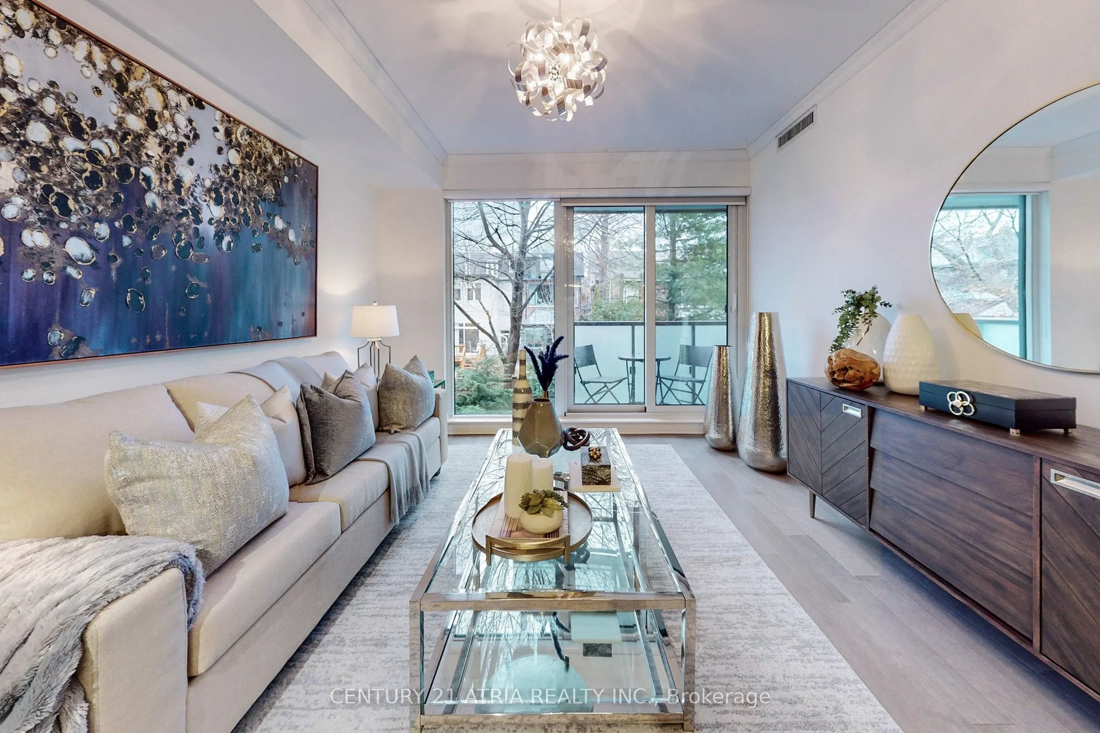 128 Pears Avenue, #305