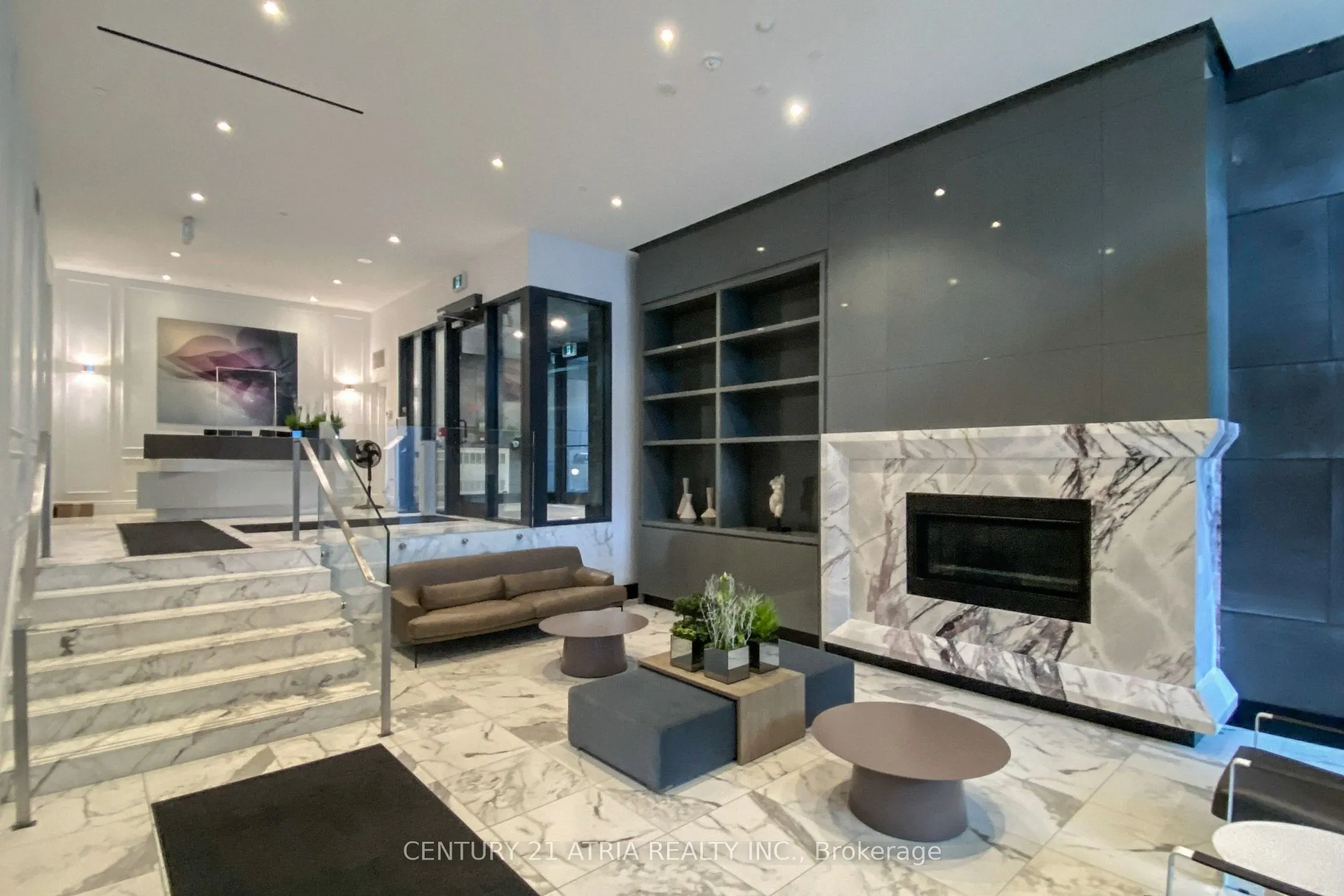 128 Pears Avenue, #305
