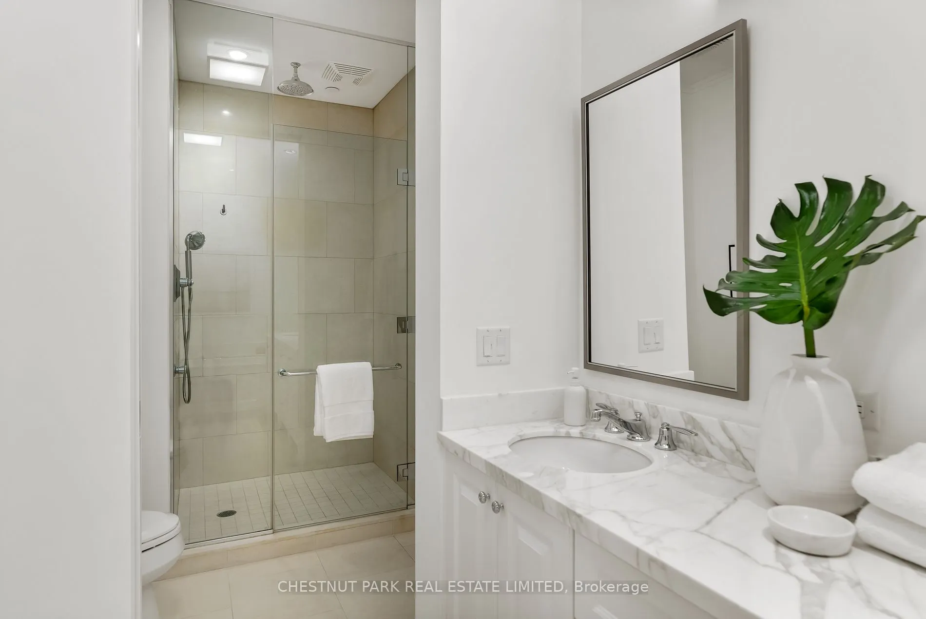 183 Wellington Street W, #3602