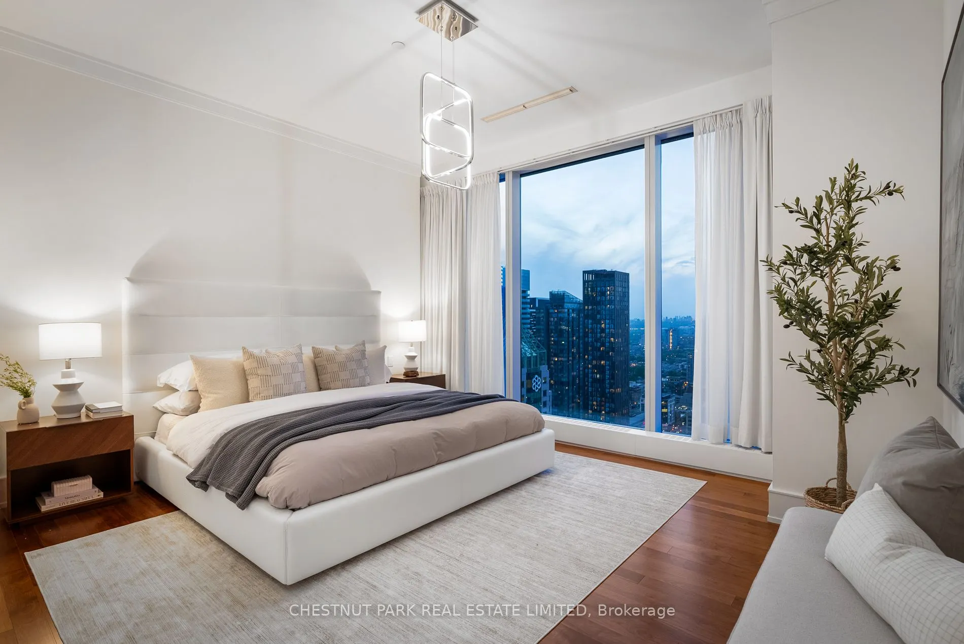 183 Wellington Street W, #3602