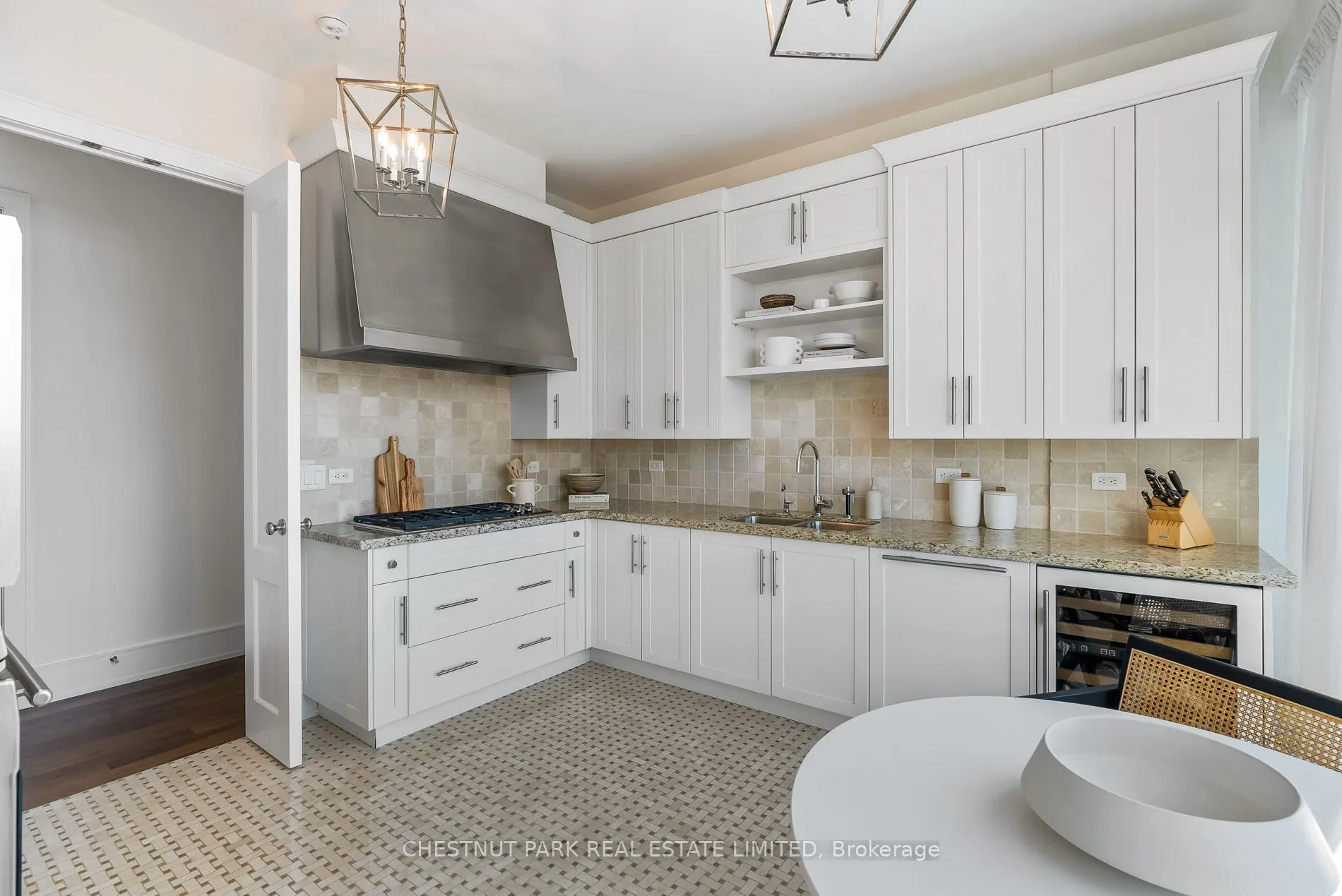 183 Wellington Street W, #3602