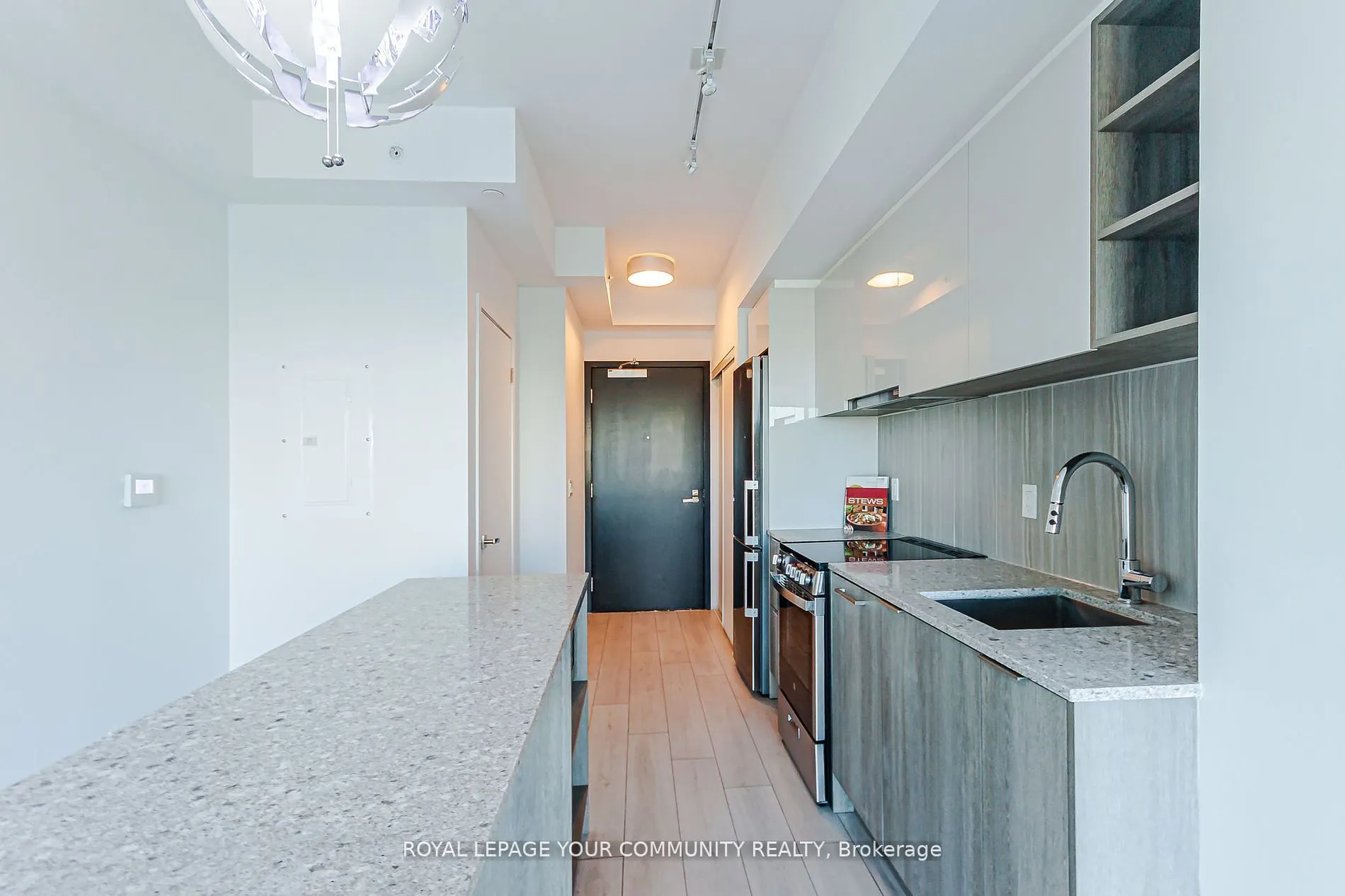 31 Tippett Road, #1217