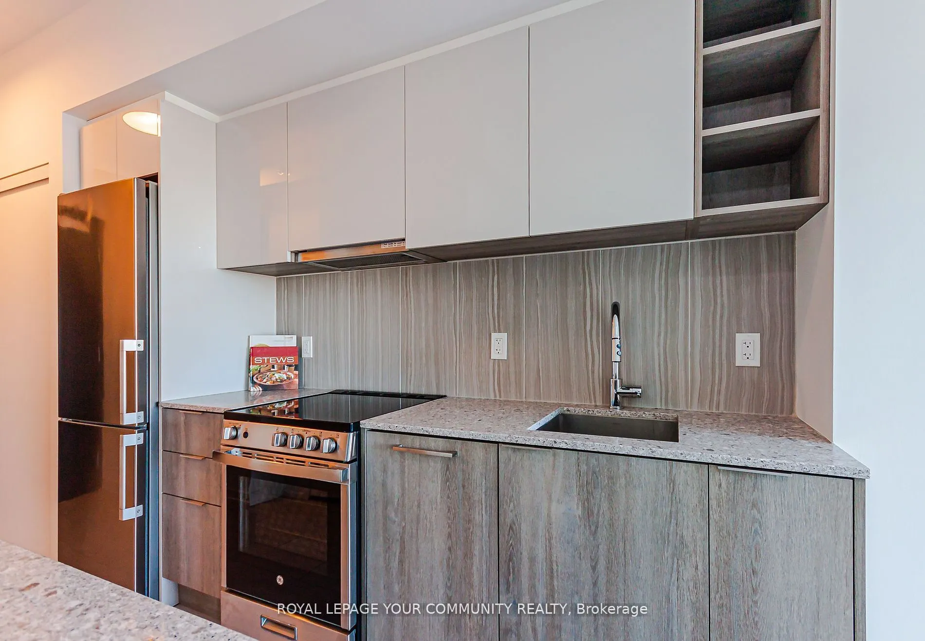 31 Tippett Road, #1217