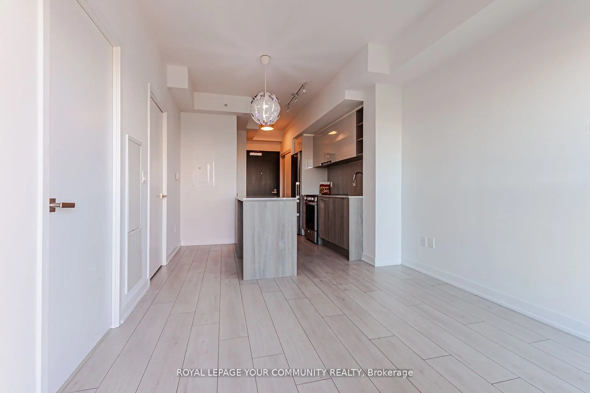 31 Tippett Road, #1217