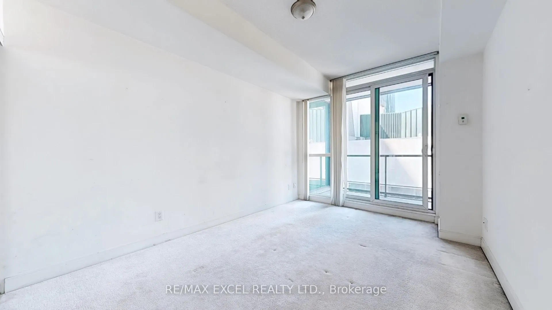 1 Scott Street, #406