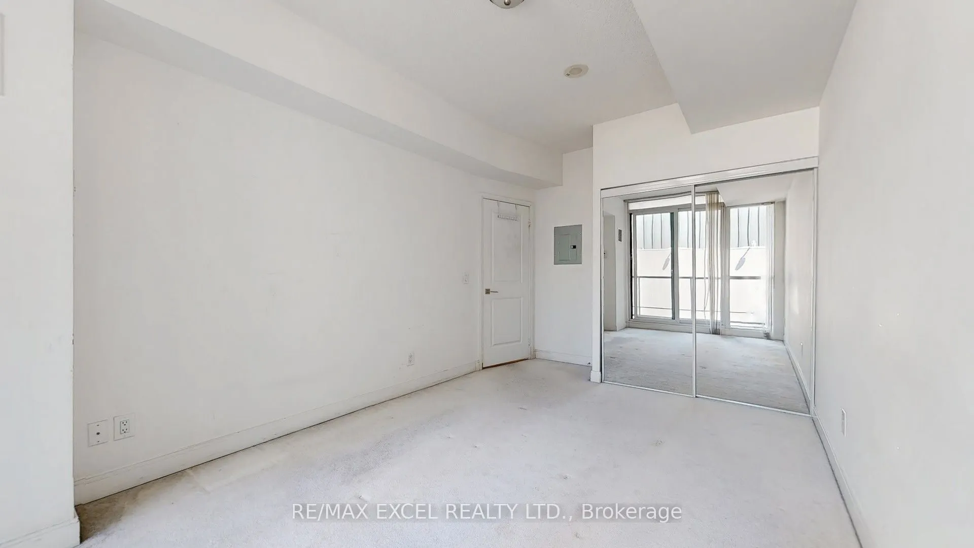 1 Scott Street, #406