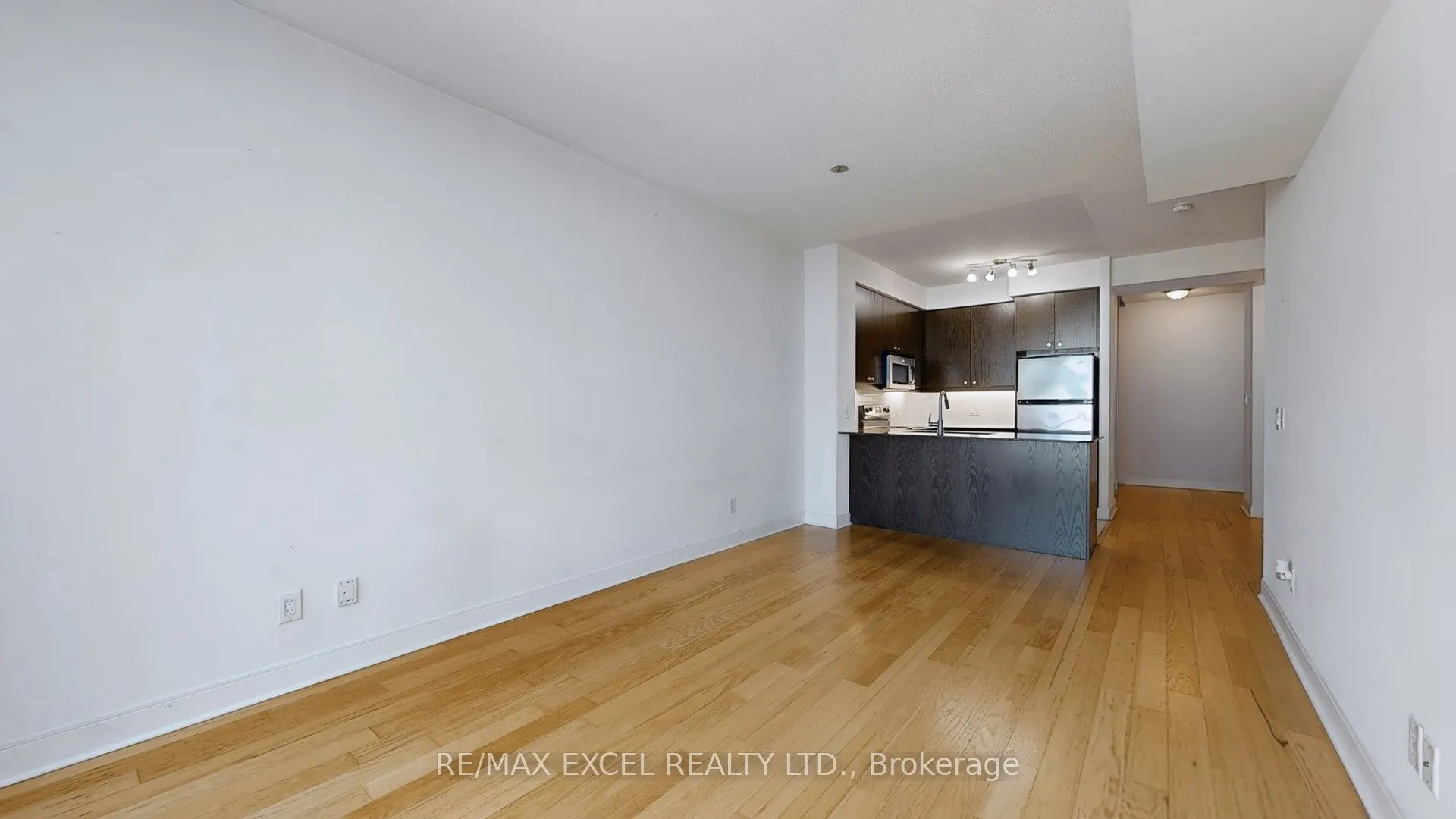 1 Scott Street, #406