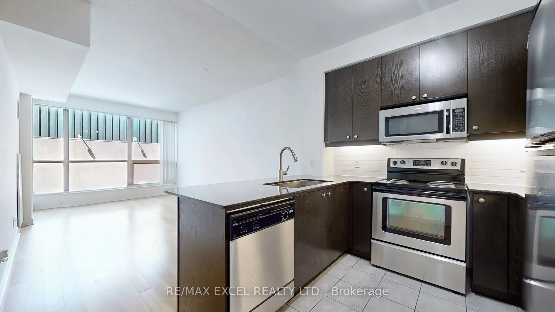 1 Scott Street, #406