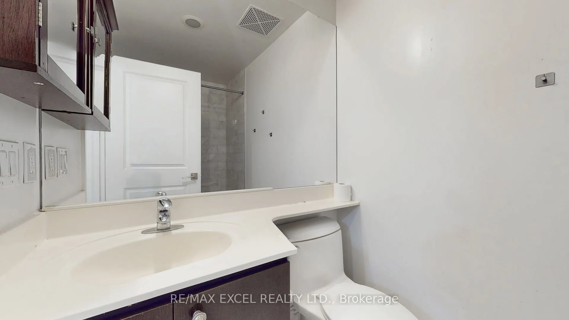 1 Scott Street, #406