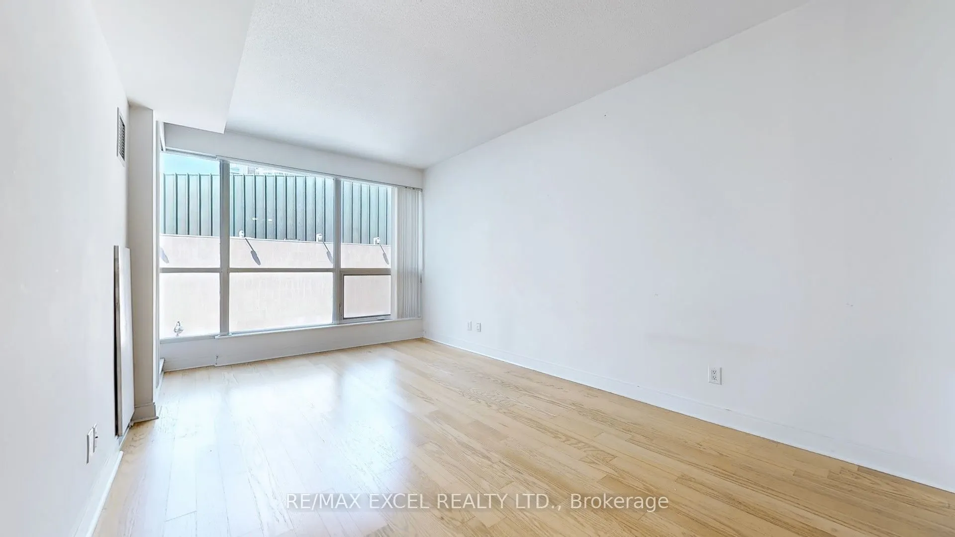 1 Scott Street, #406