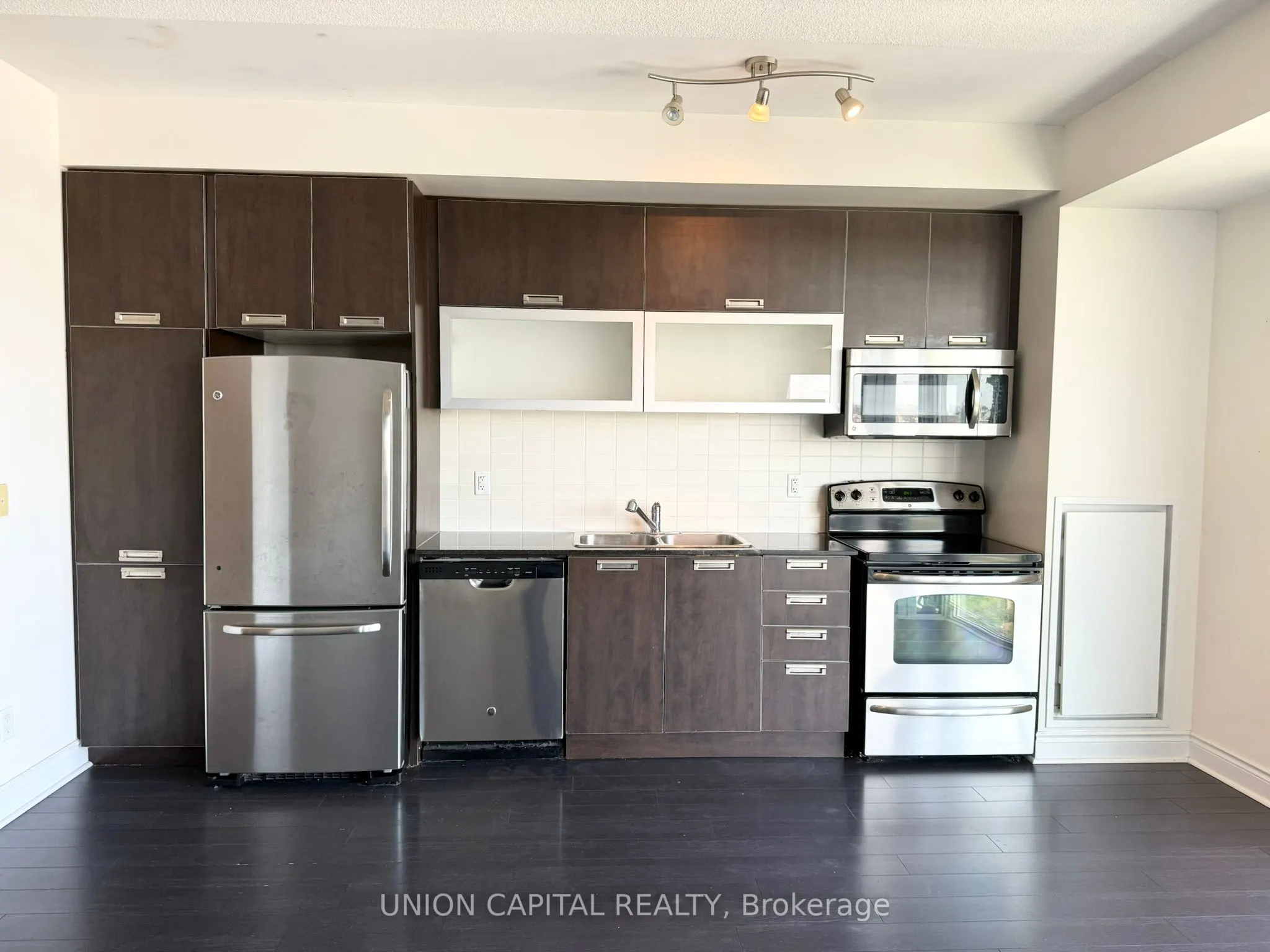 28 Ted Rogers Way, #3807