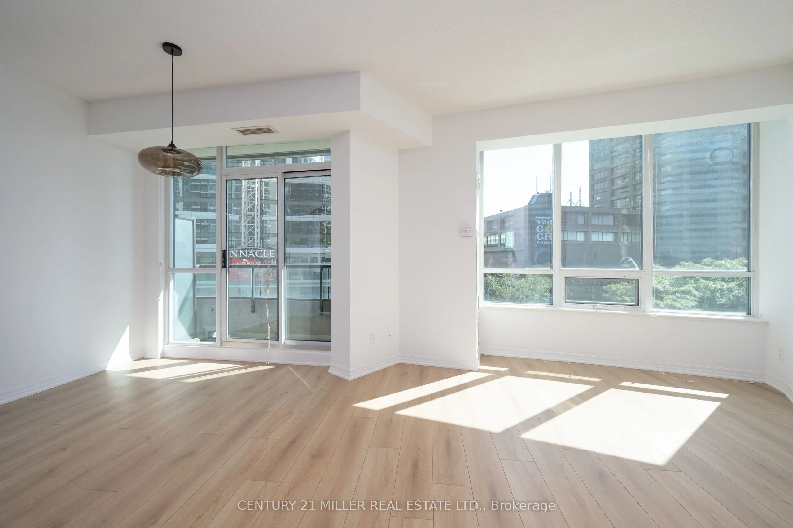 16 Yonge Street, #310
