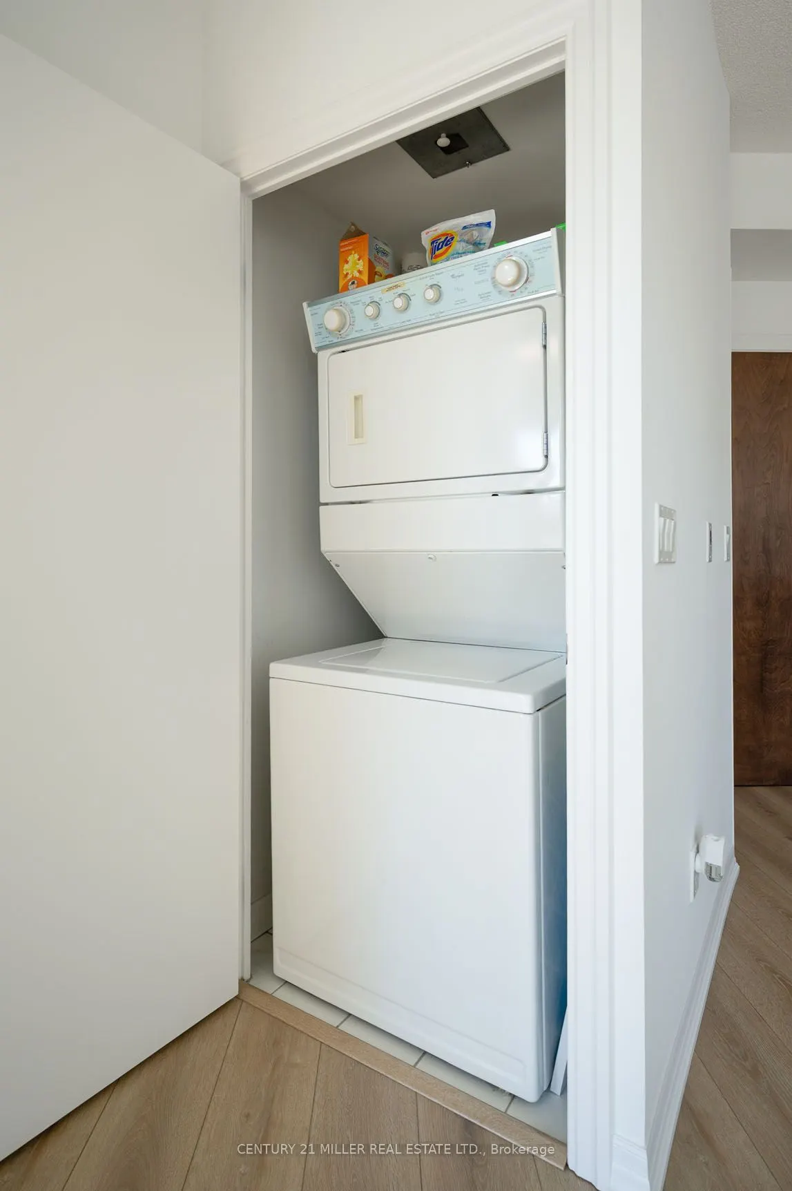 16 Yonge Street, #310