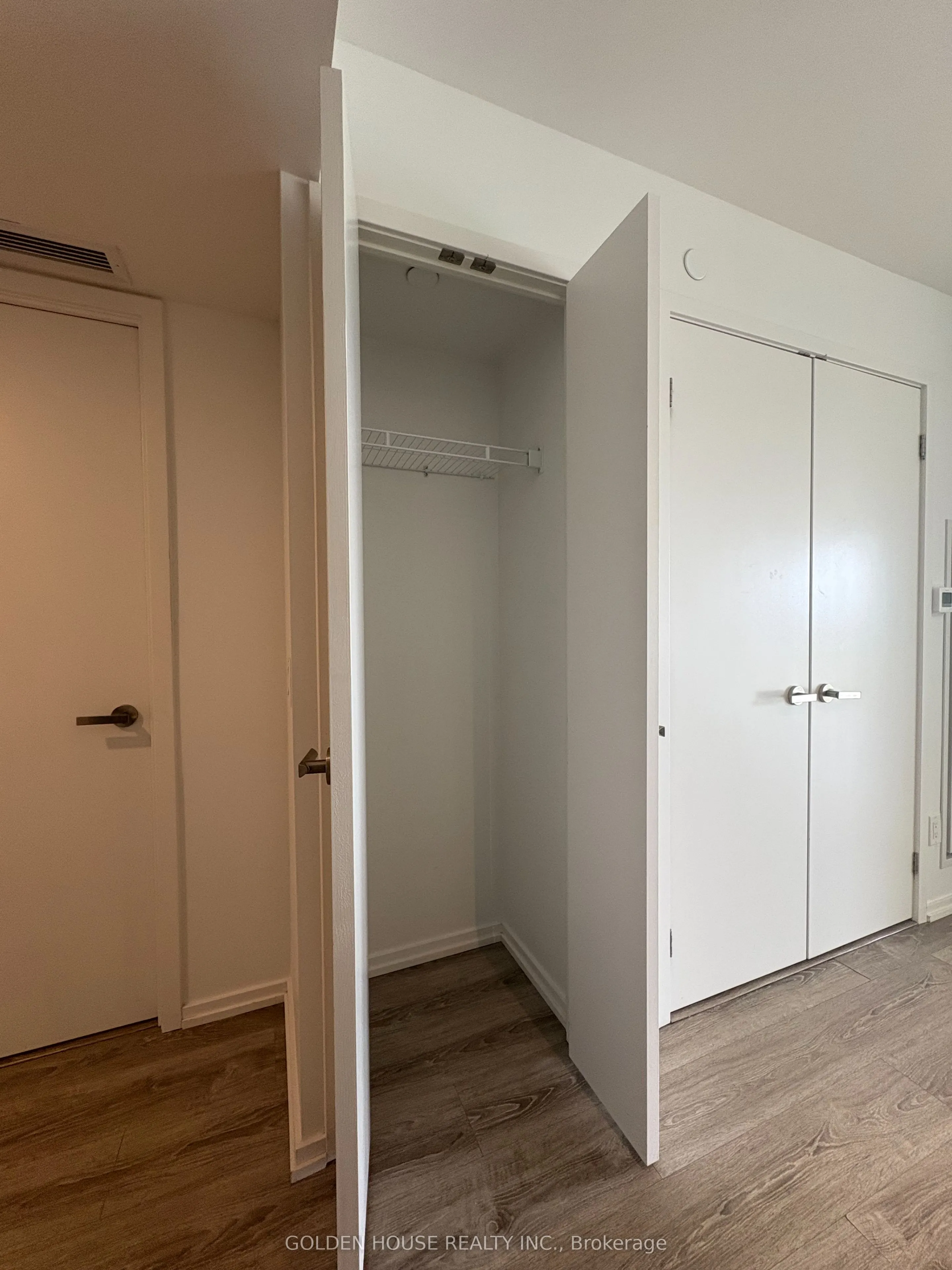 8 Hillsdale Avenue E, #735
