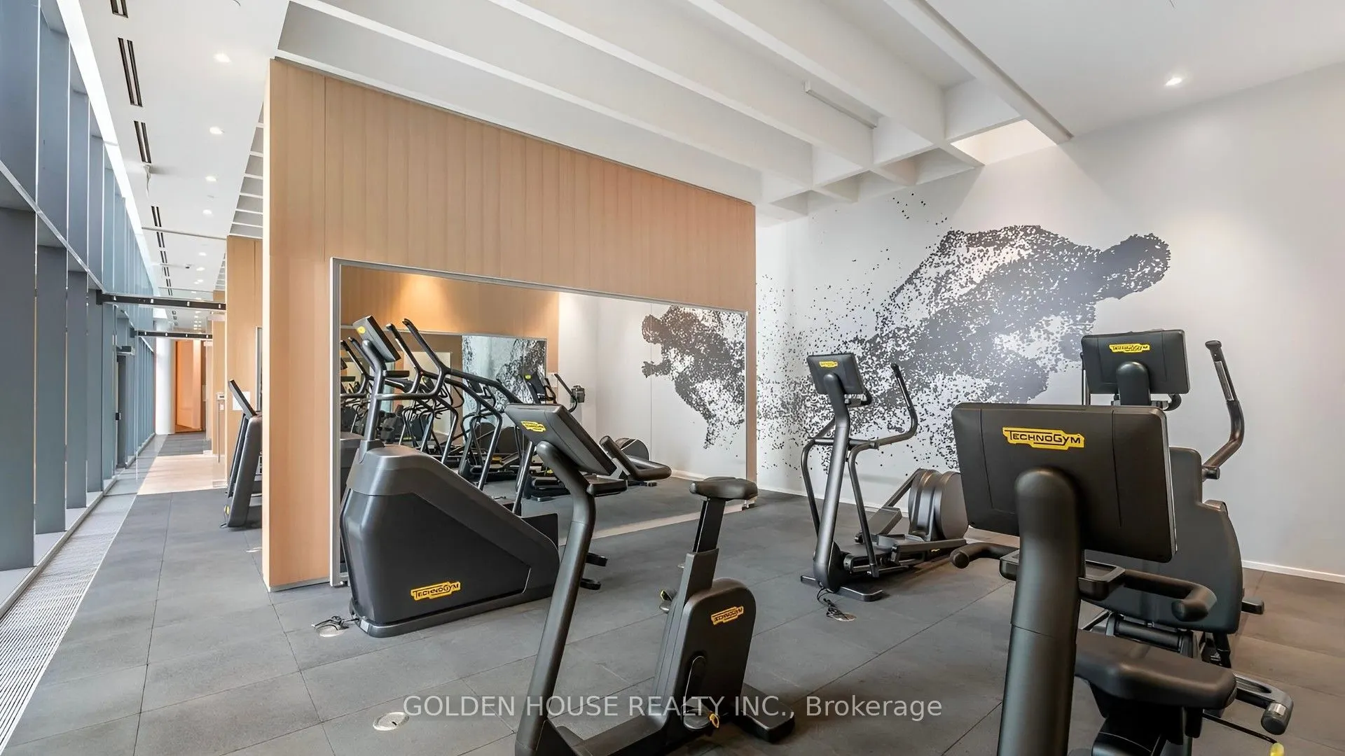 8 Hillsdale Avenue E, #735