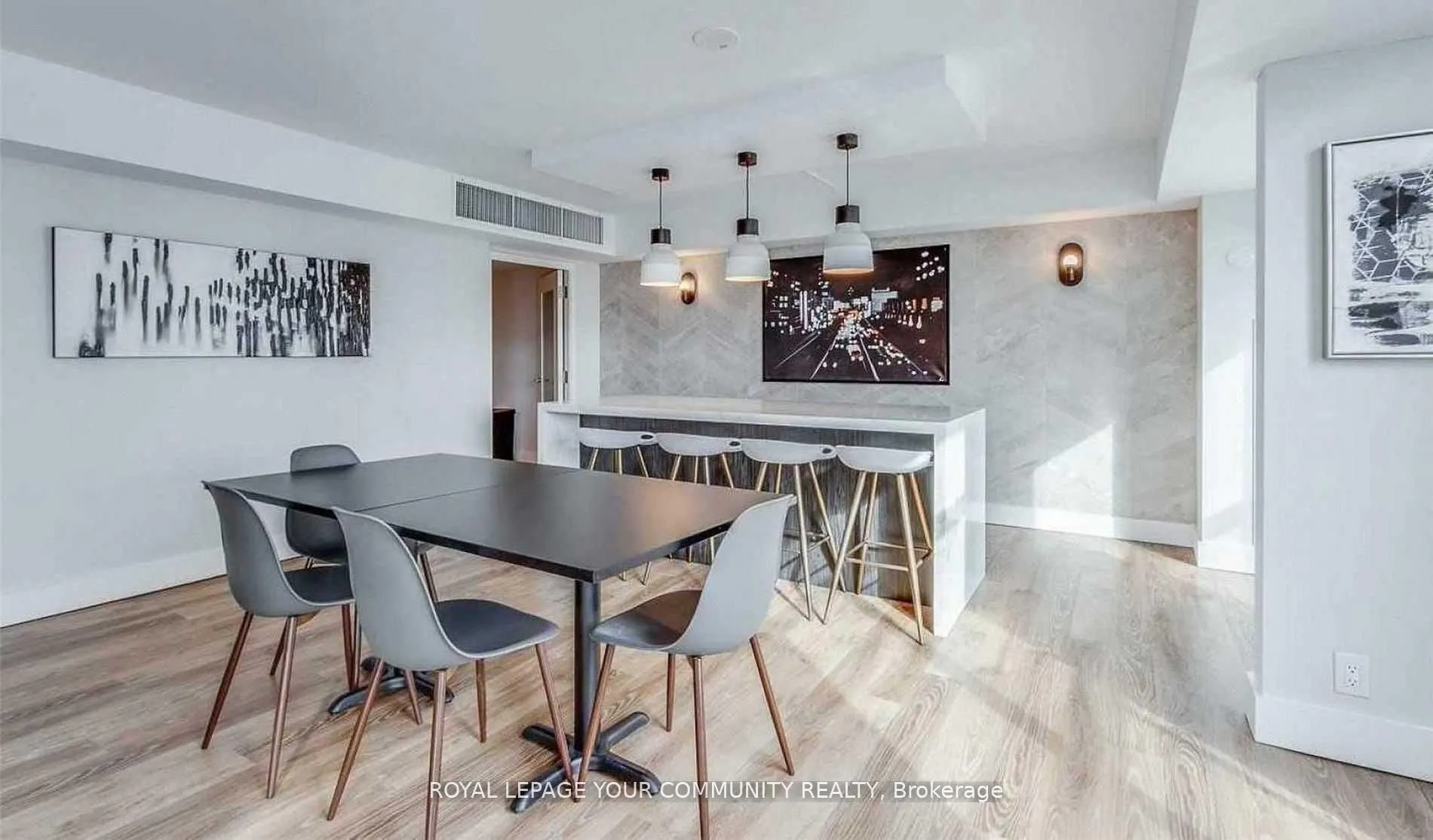 313 Richmond Street E, #570
